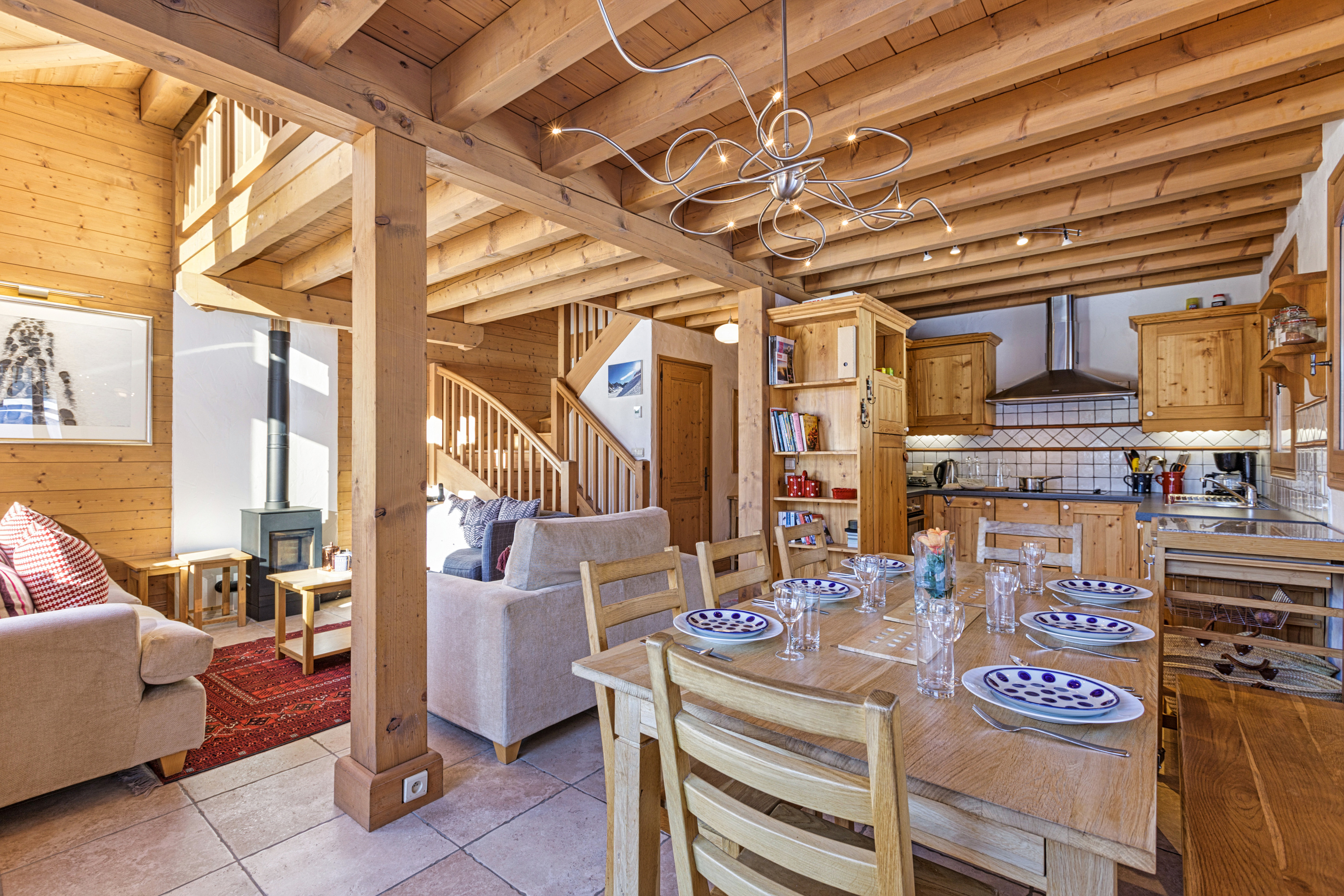 Luxuriöse Gruppenunterkunft in den Bergen mit Sauna