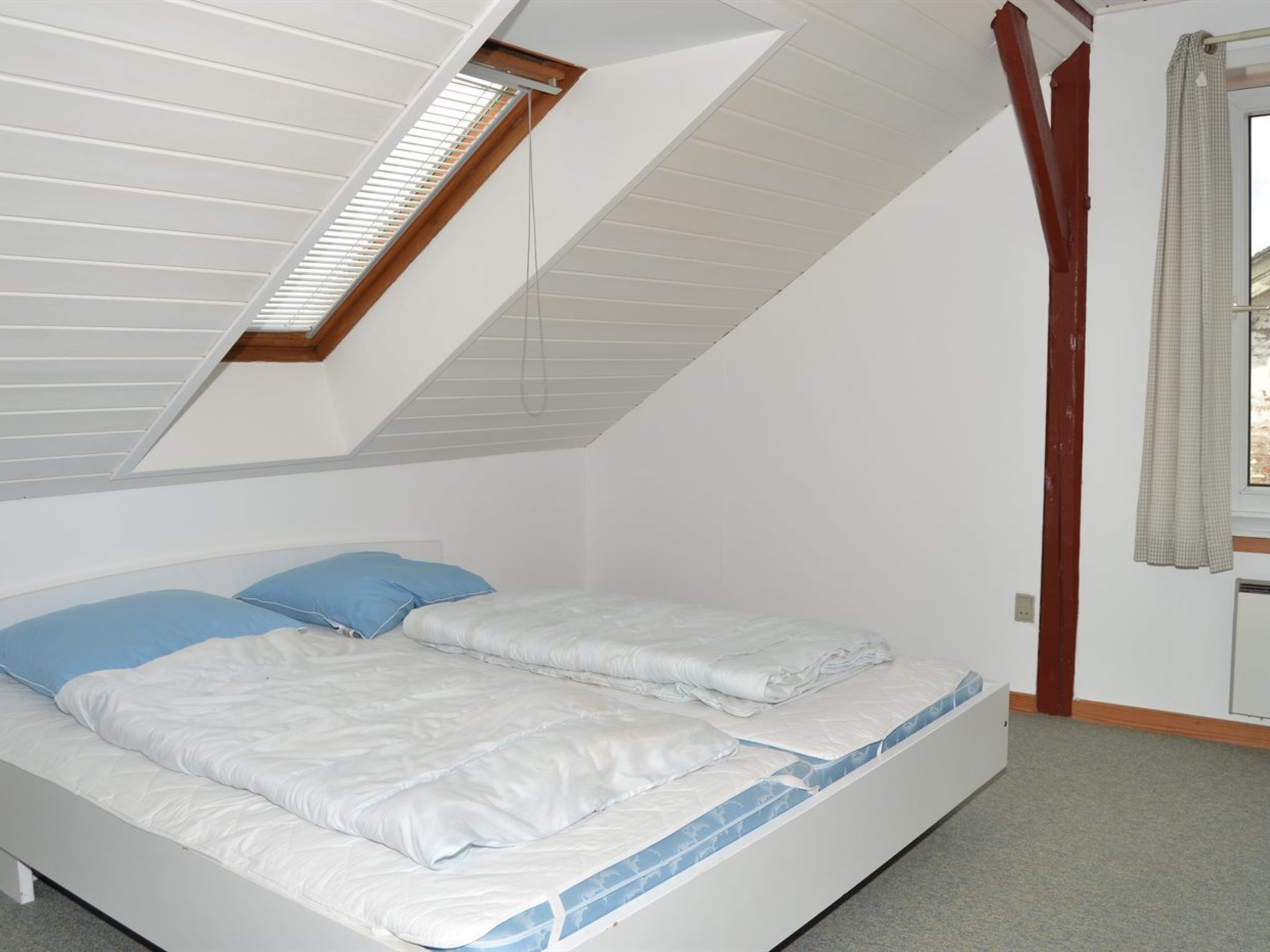 Eccentric vacation home with lots of space
