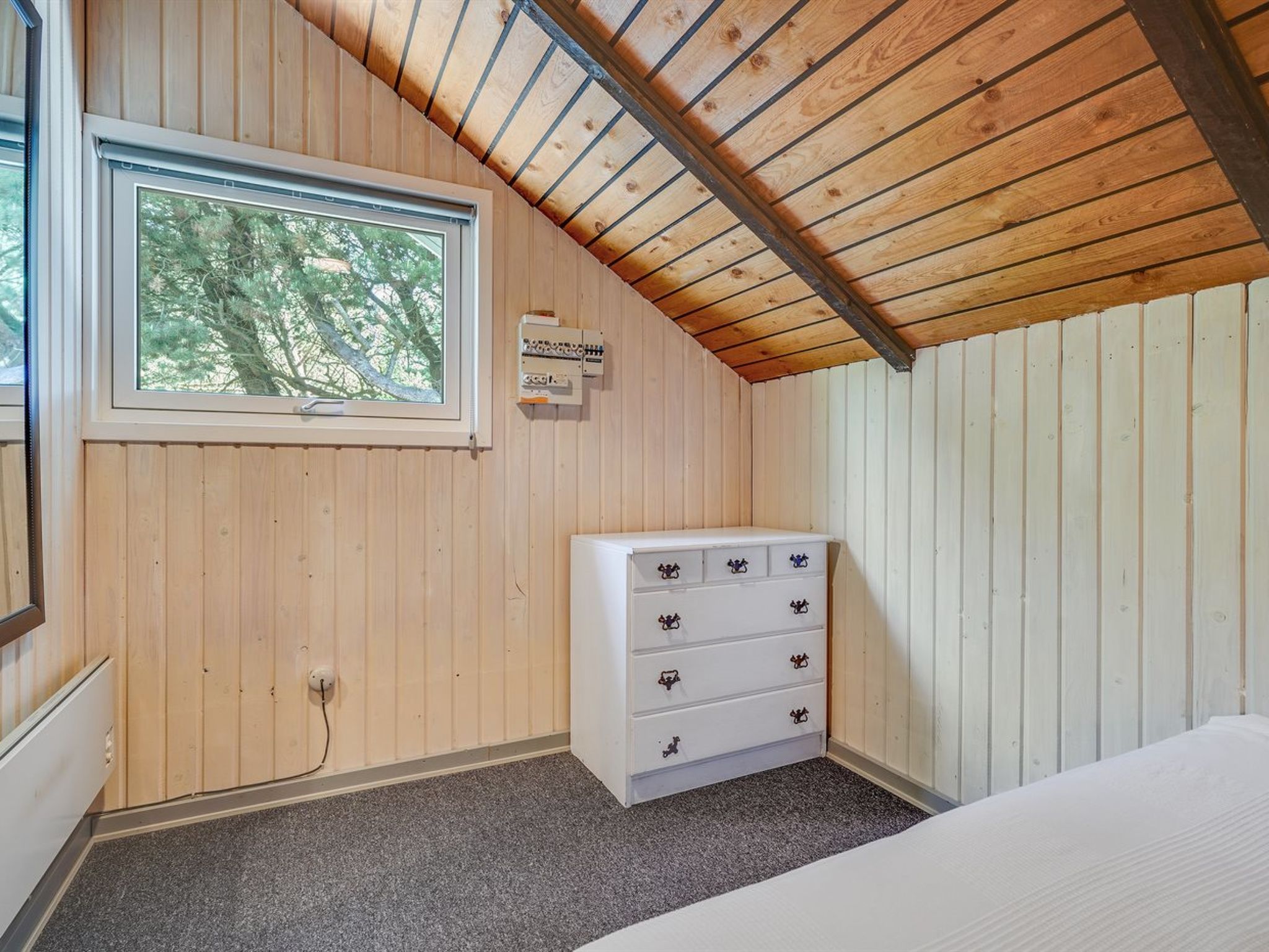 Charaktervolles Ferienhaus aus Holz (4p)