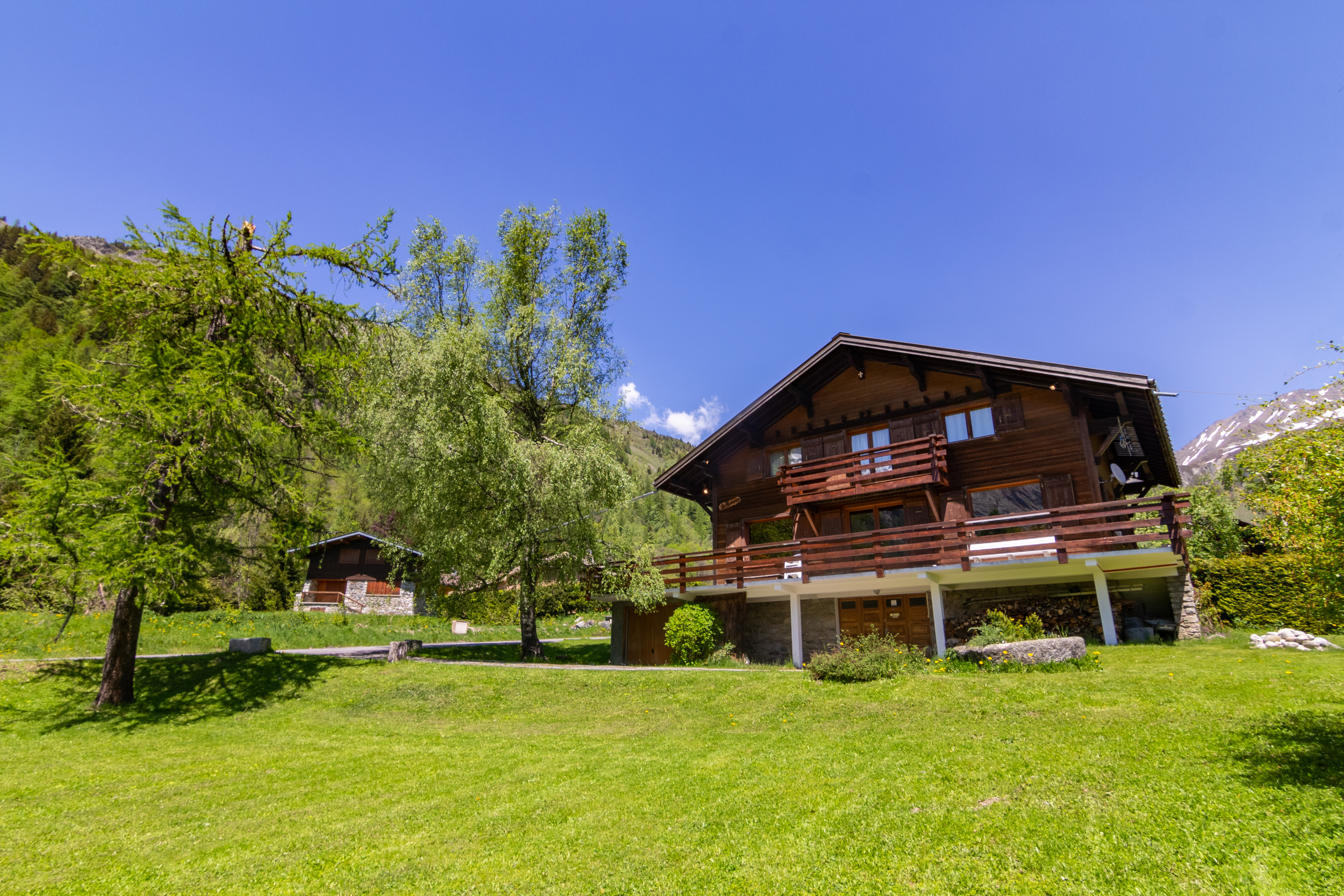 Group accommodation with beautiful view and sauna
