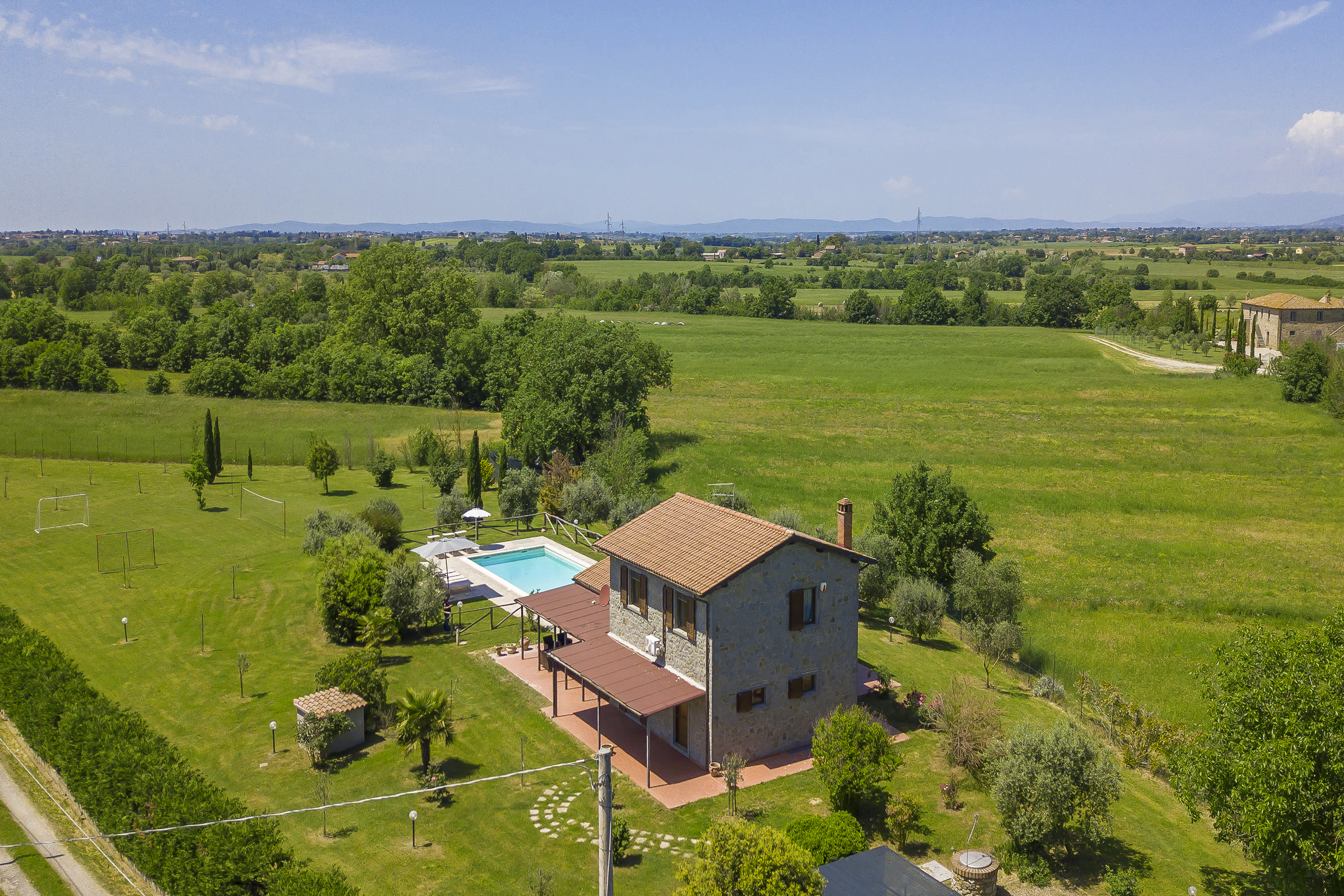 Villa de vacances avec piscine à la campagne