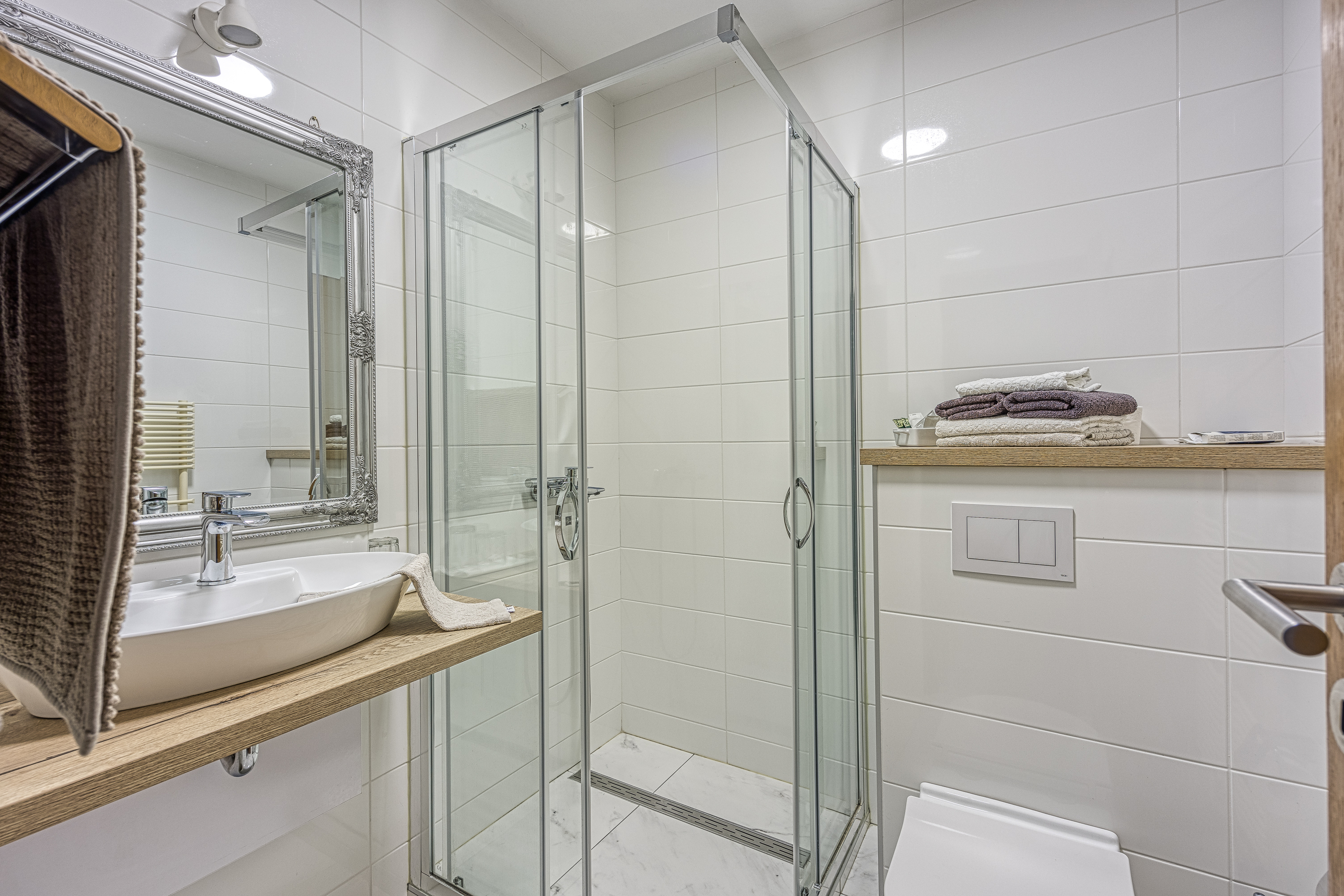 Grand logement de vacances avec sauna et bain à remous privés