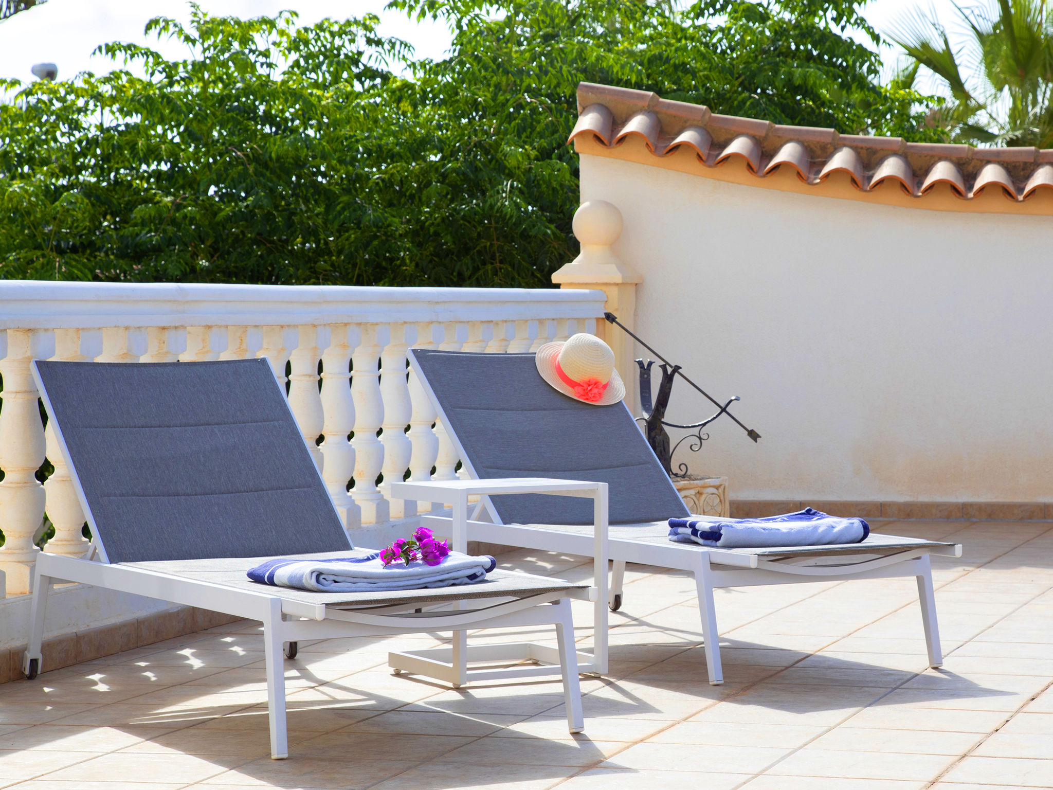 Holiday home for 10 on the Spanish coast