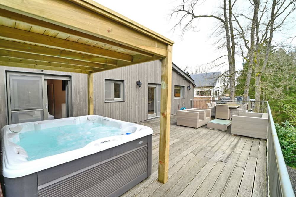 Gruppenunterkunft mit Jacuzzi in den Ardennen