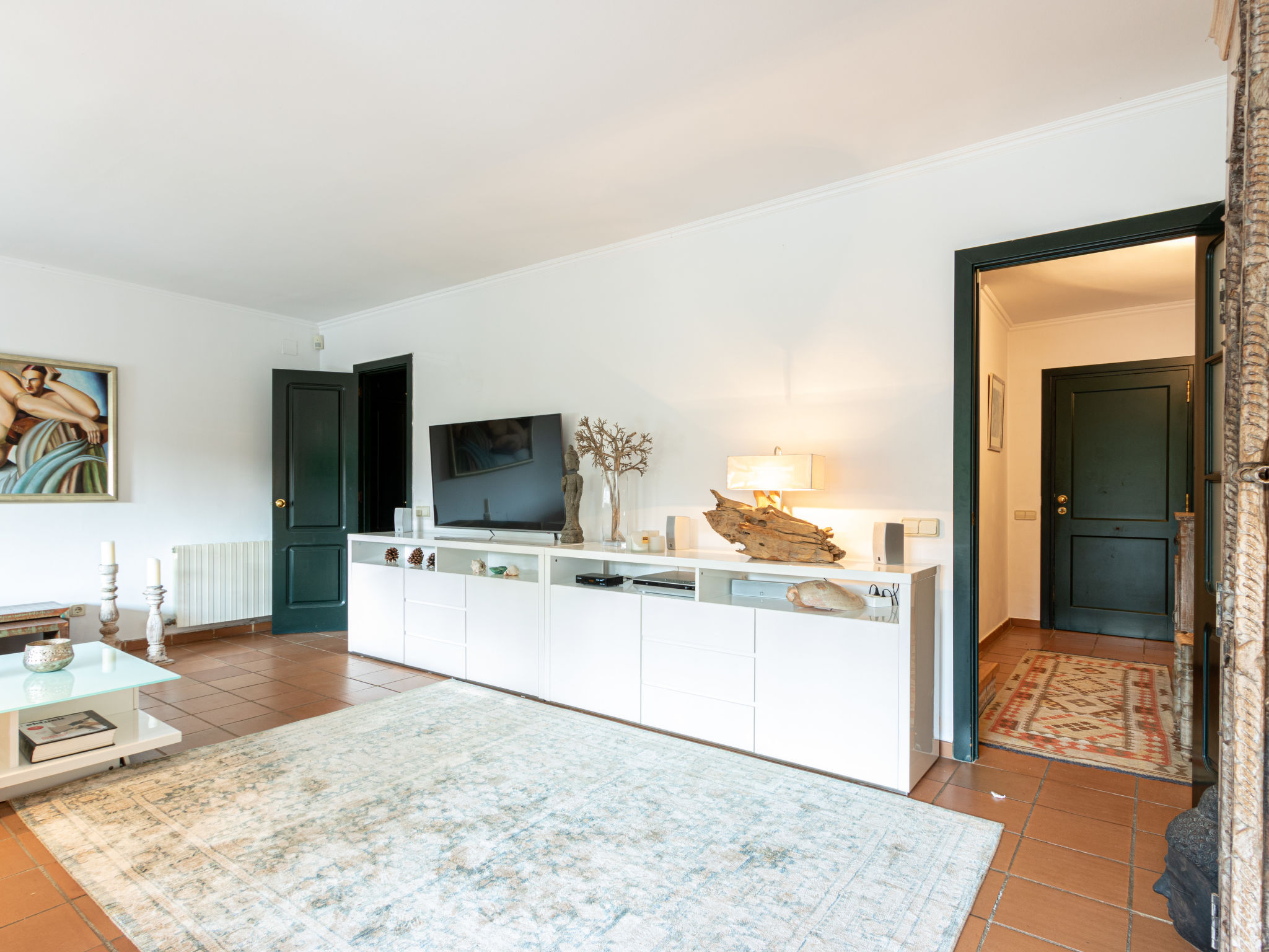 Holiday home with spacious sitting area and pool