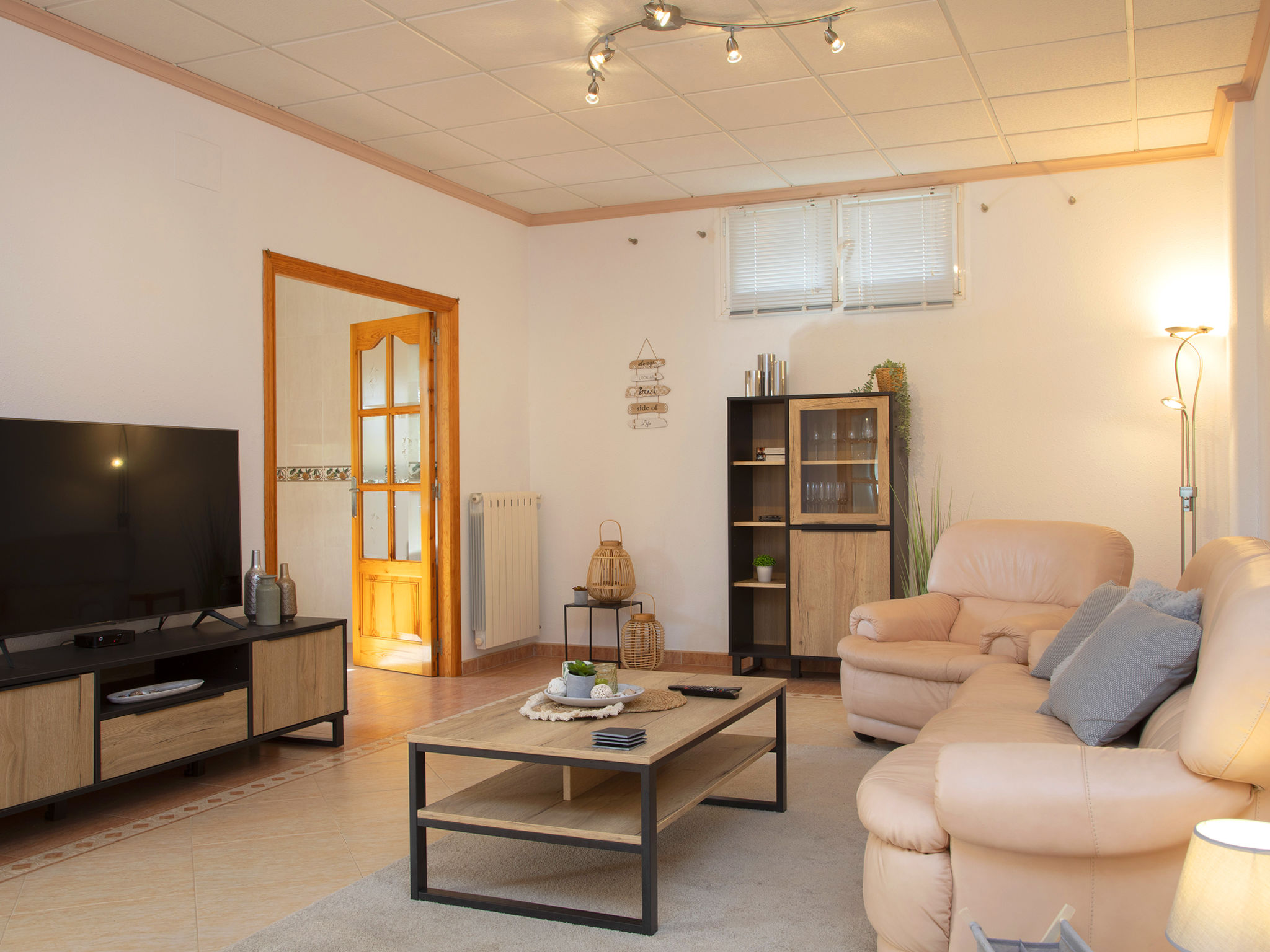 Holiday home for 10 on the Spanish coast