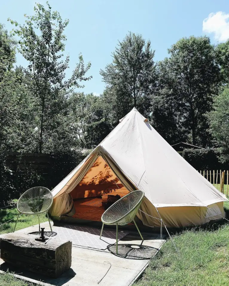 Luxe Glamping tent met verwarmde bedden (FRL)