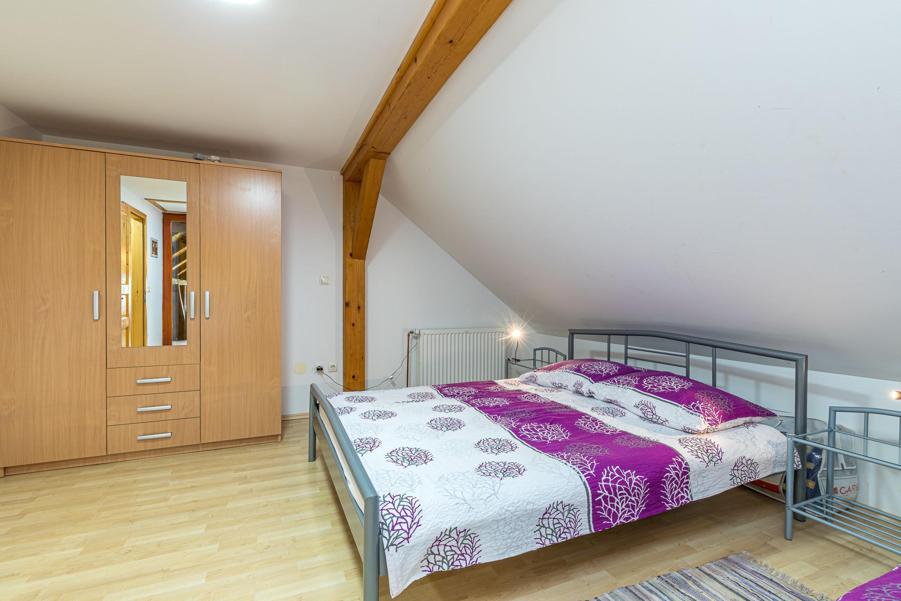 Logement de vacances rustique à Gradac