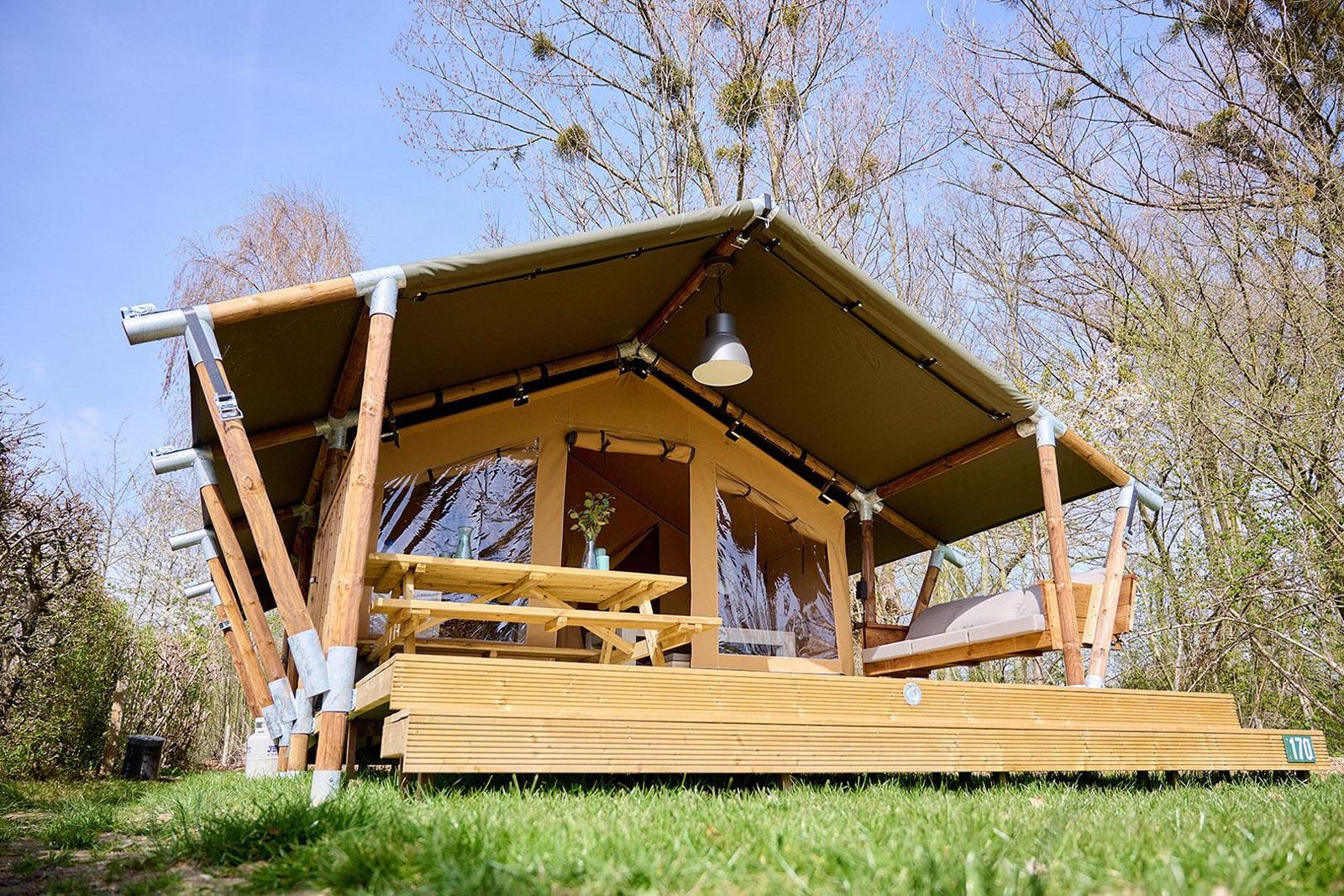 Knusse 2-persoons tent in Limburg 