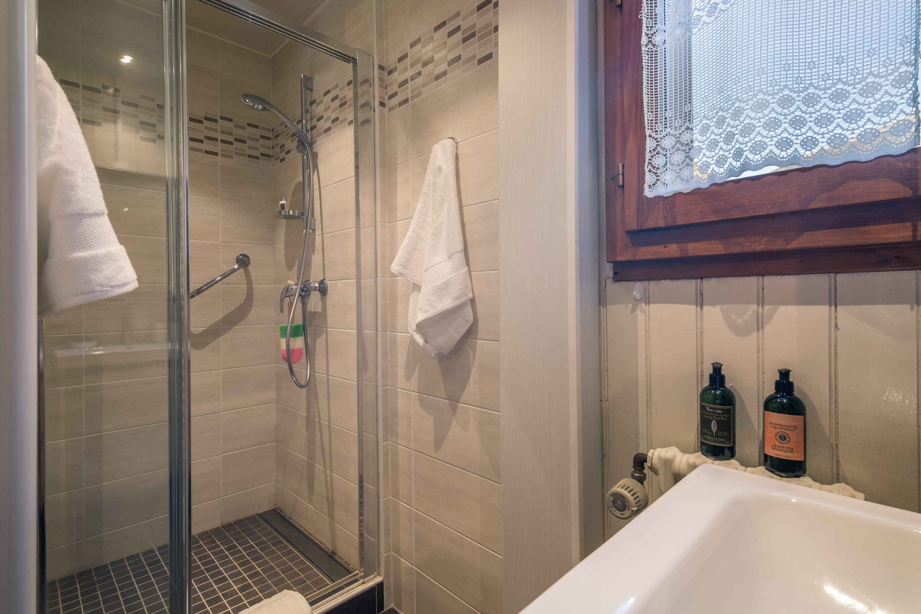Group accommodation with beautiful view and sauna