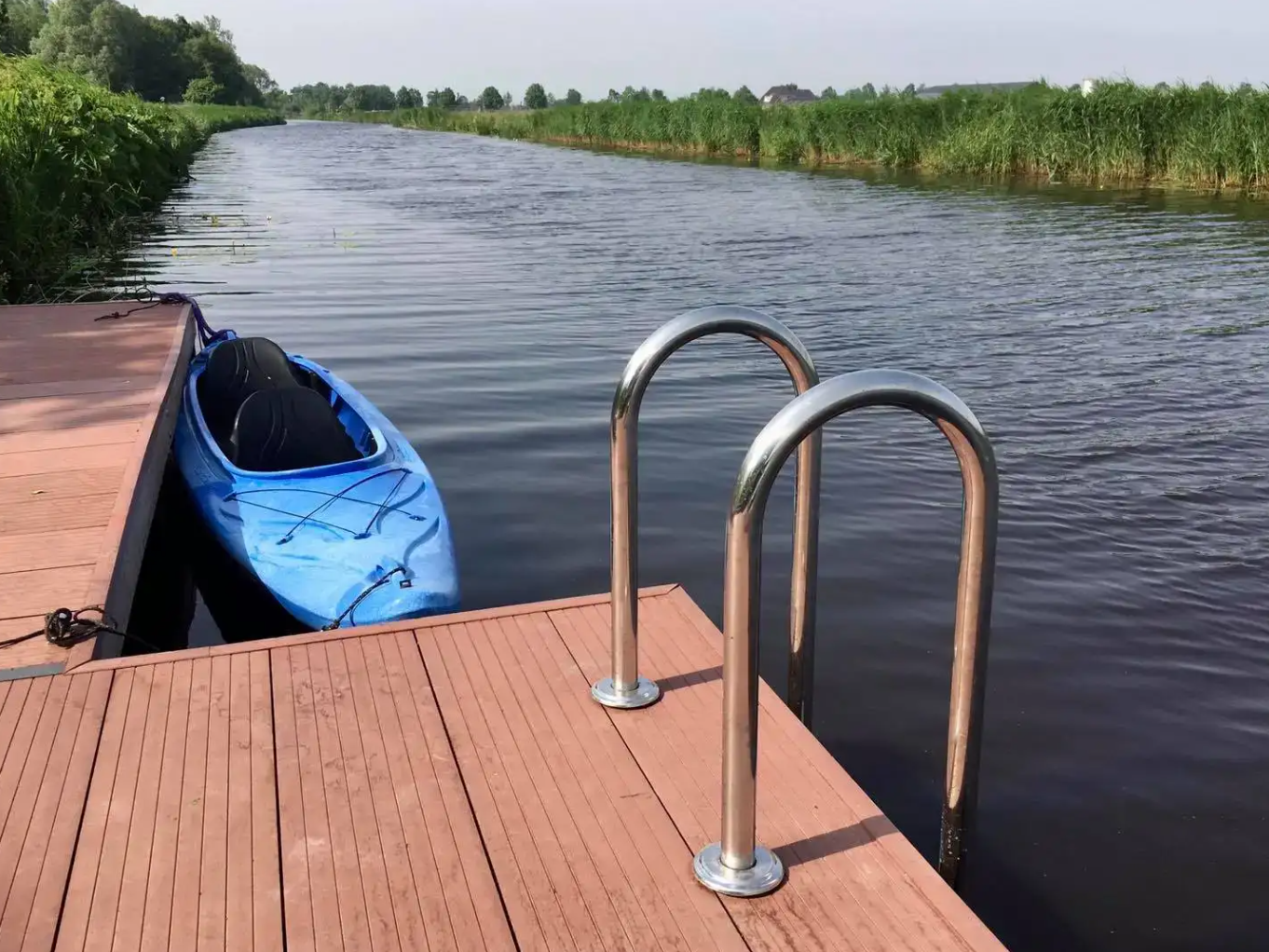 Tente glamping spacieuse (4p) au bord de l'eau