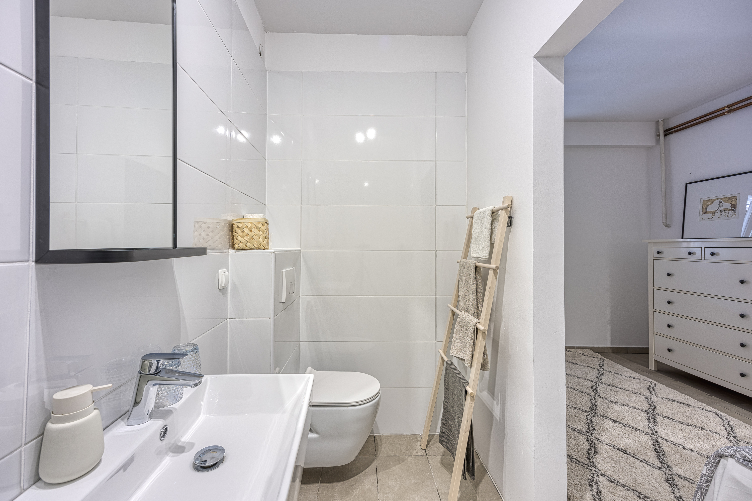 Grand logement de vacances avec sauna et bain à remous privés