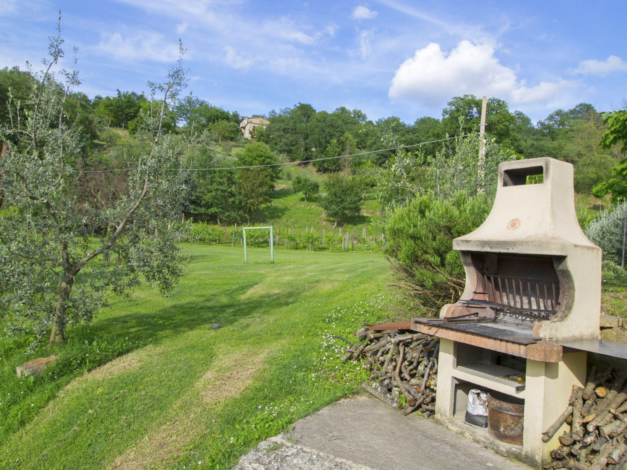 Maison avec piscine dans les collines