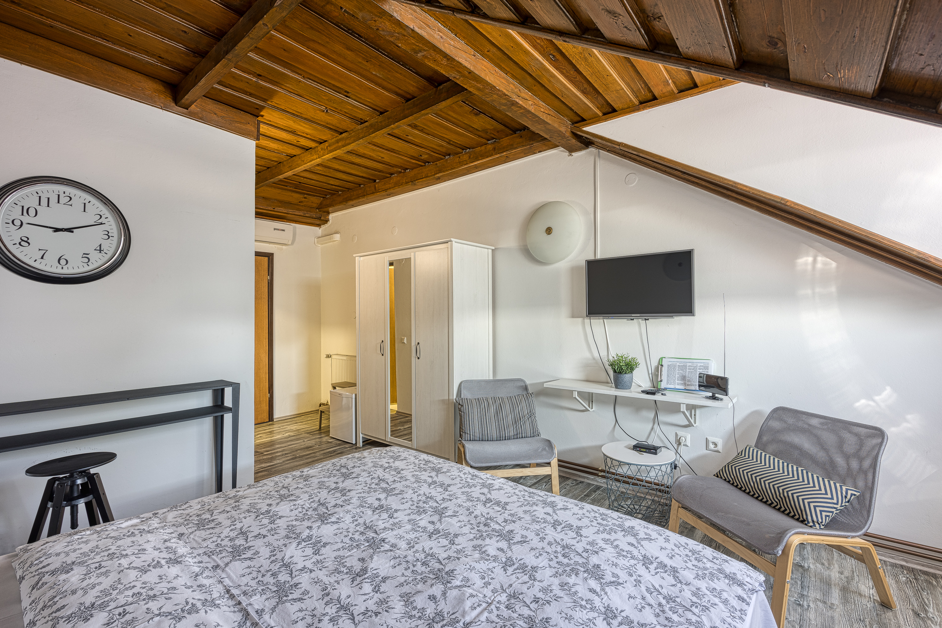 Grand logement de vacances avec sauna et bain à remous privés