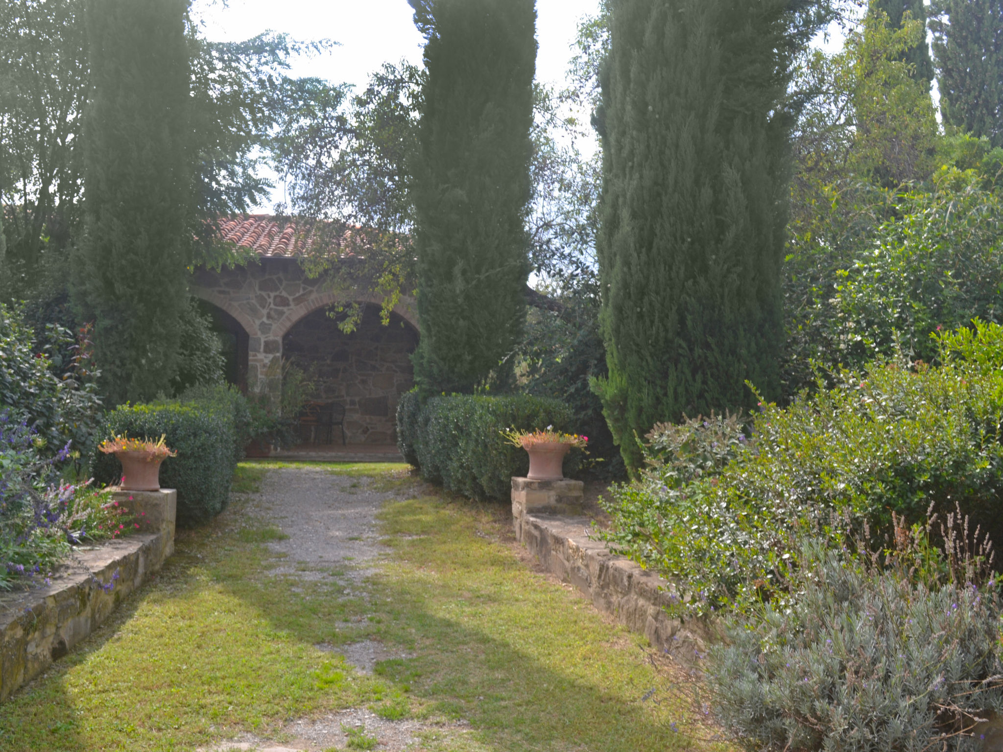Holiday home surrounded by greenery for 16 people.