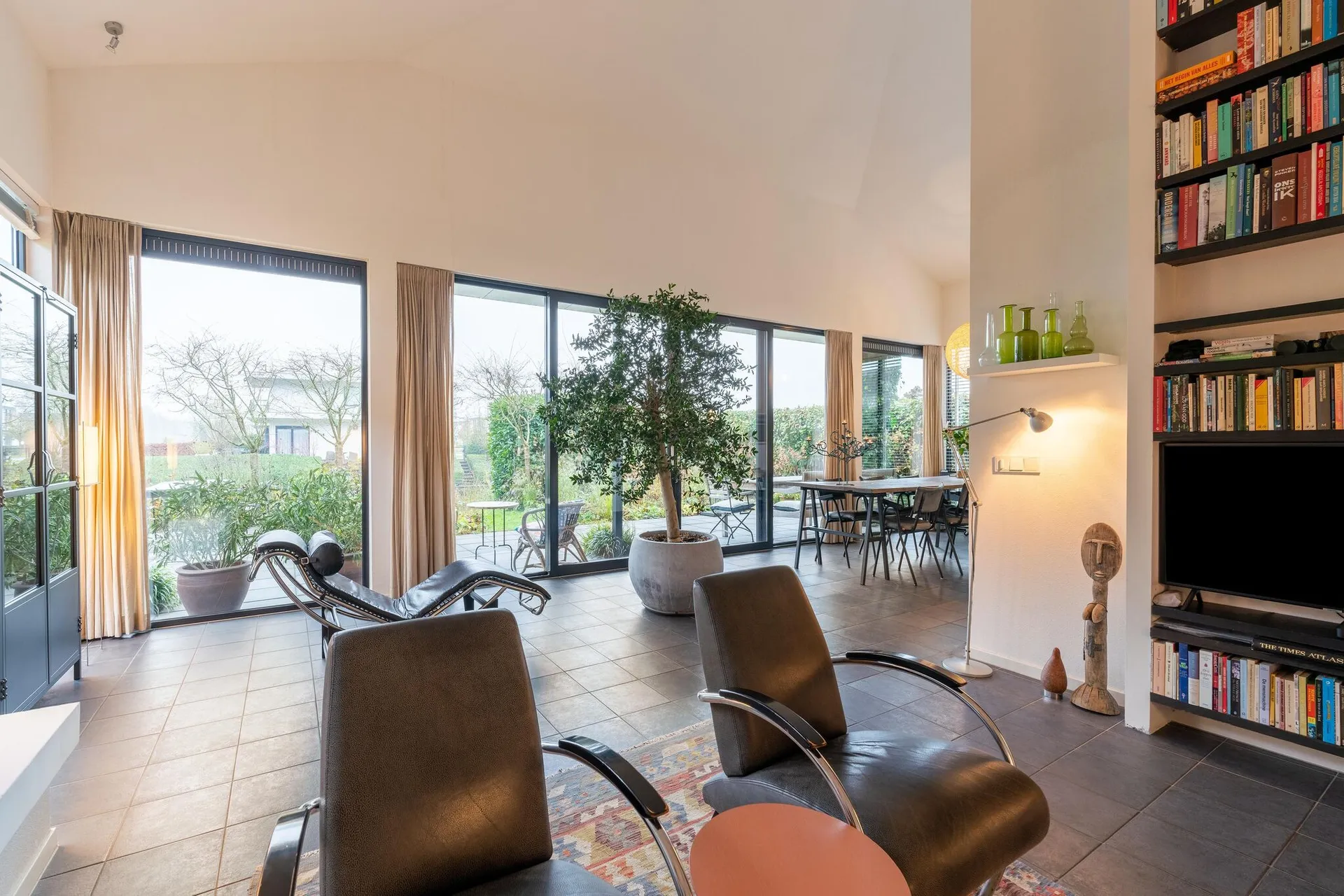 Maison de vacances confortable au bord de l'eau