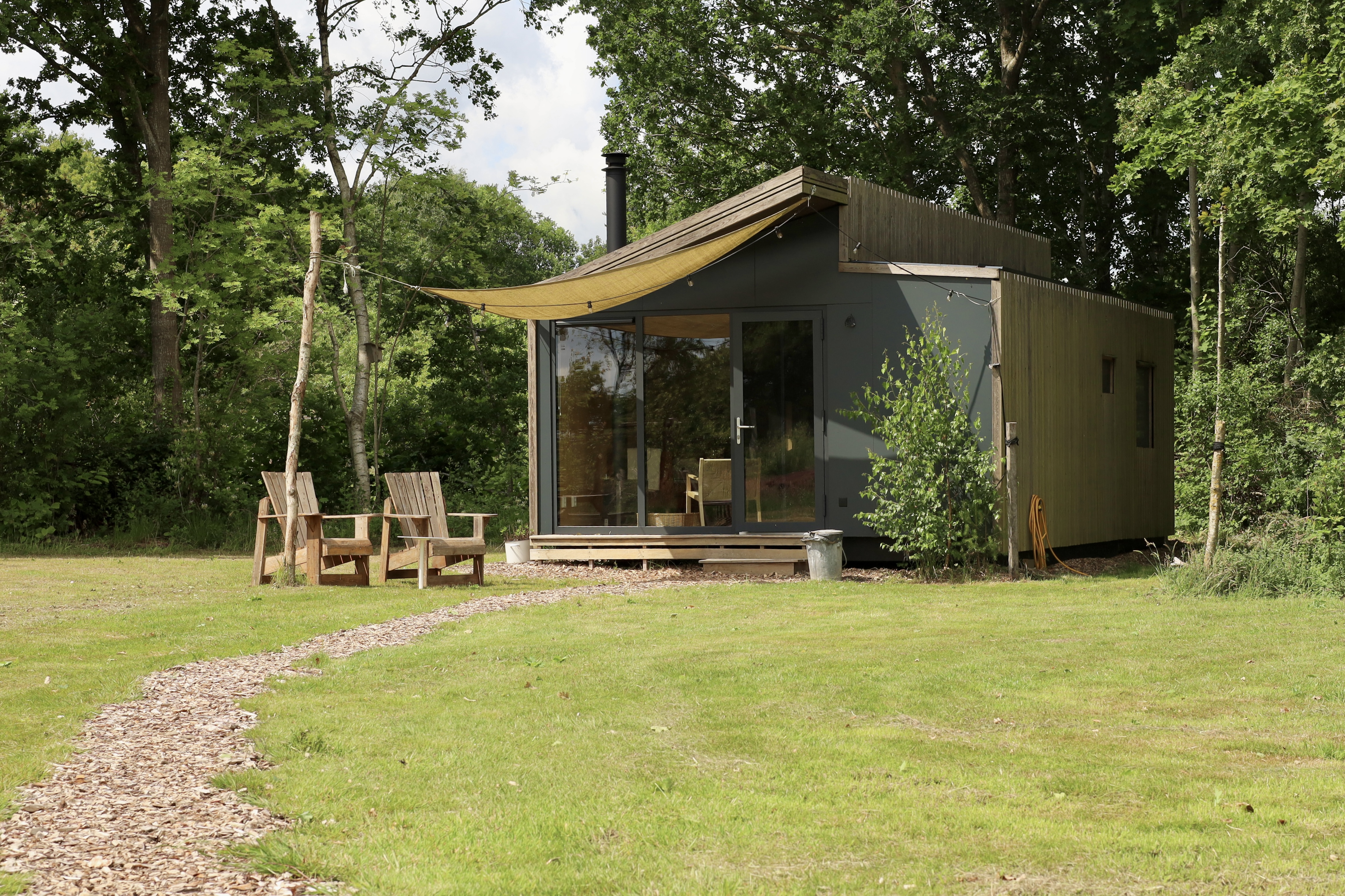 Cozy tiny house with hot tub (5p) in nature