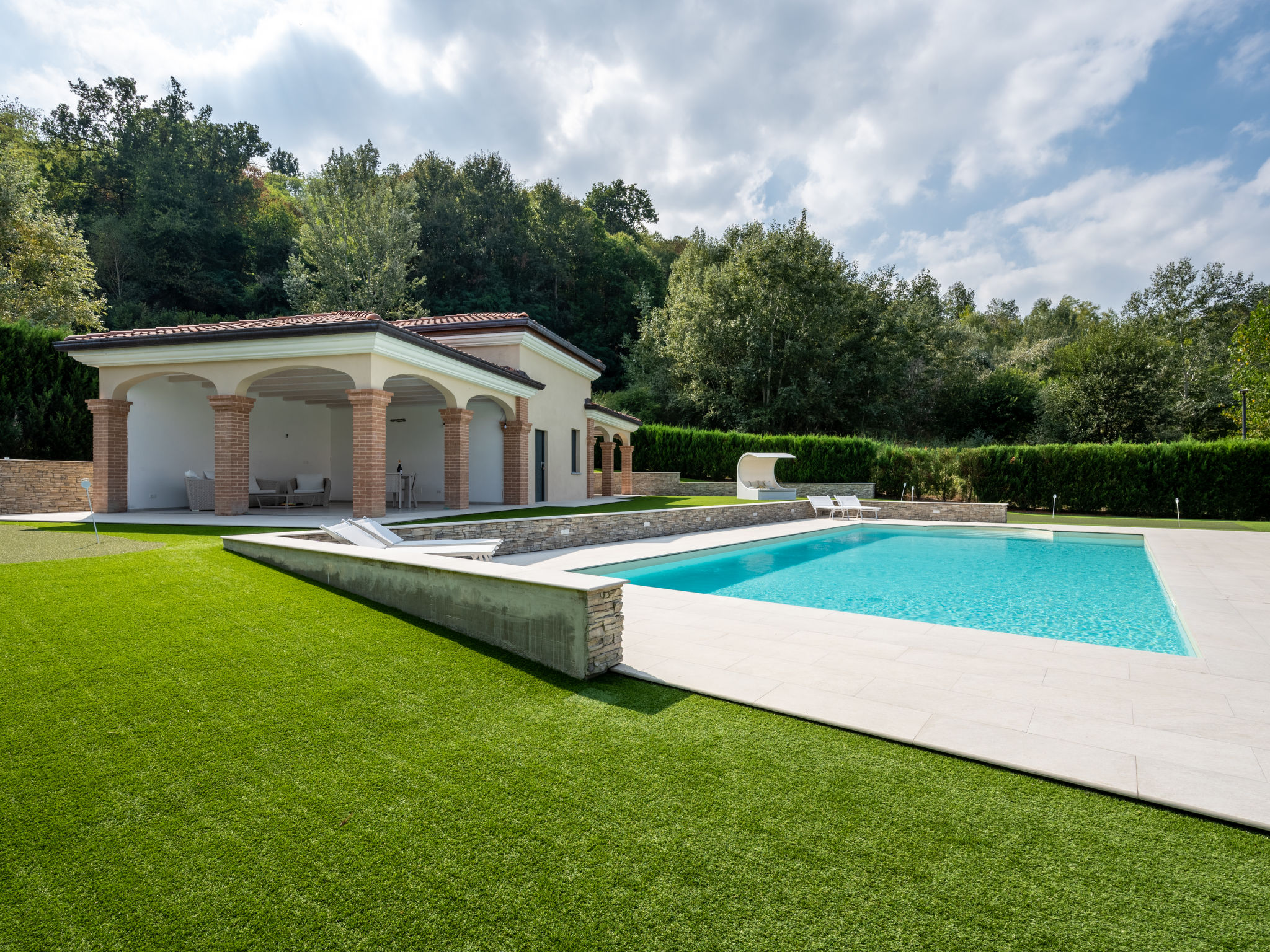 Modernes Ferienhaus mit Schwimmbad (11p)