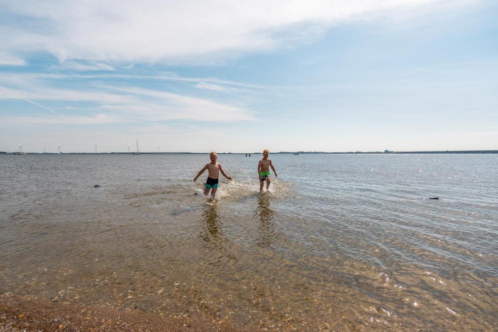 10-persoons verblijf vlakbij het water