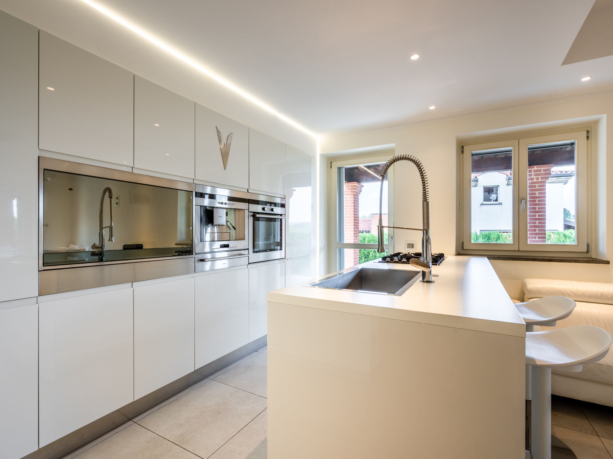 Modernes Ferienhaus mit Schwimmbad (11p)