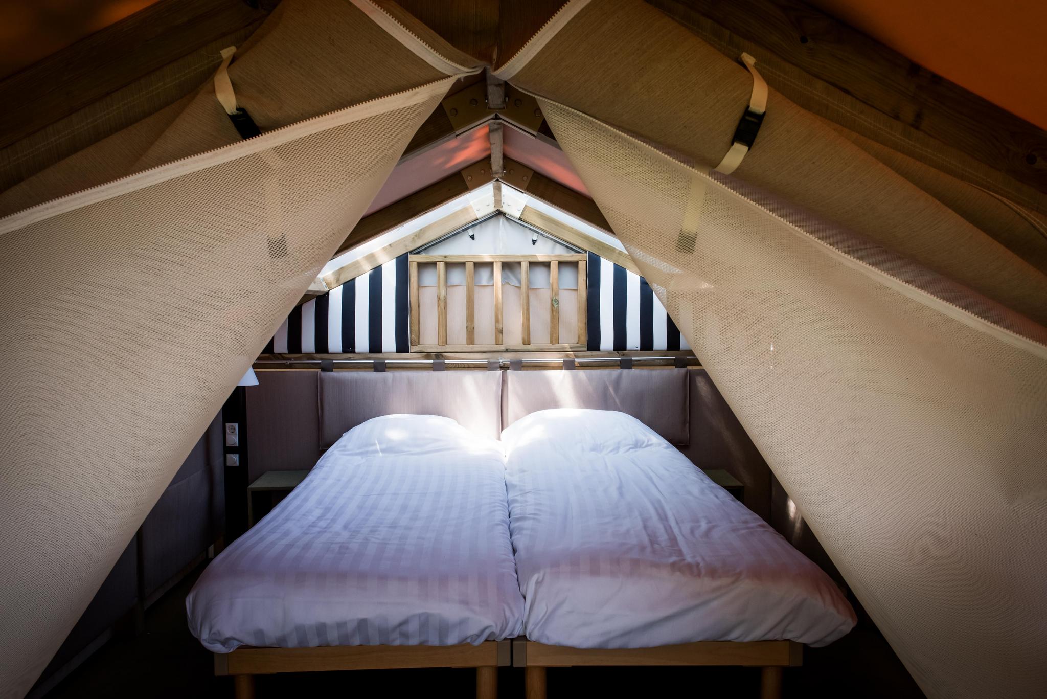 Tente Glamping avec plancher pour 4 personnes