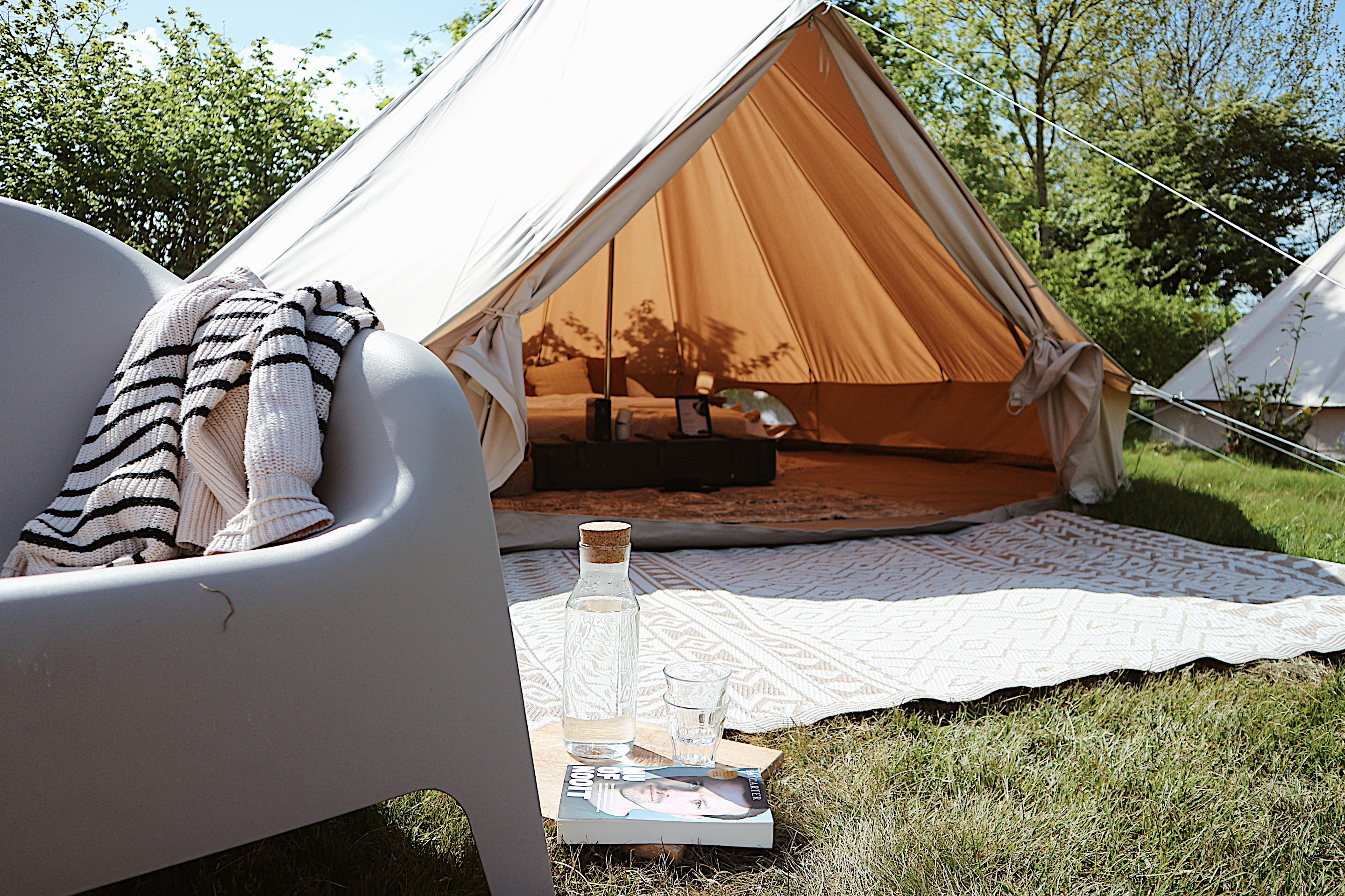 Luxe Glamping tent met verwarmde bedden (FRL)