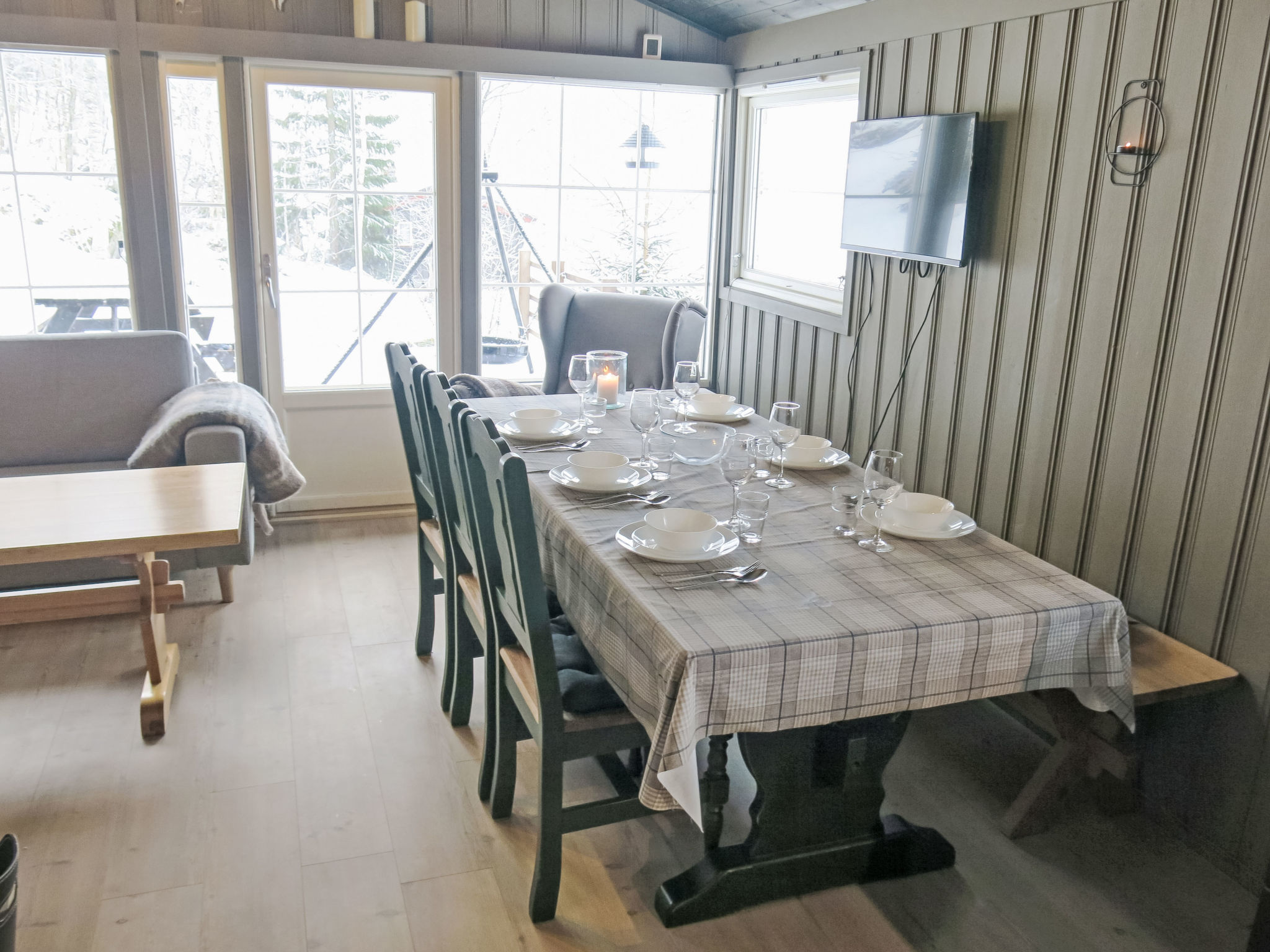 Green holiday home in the mountains in Ljosland