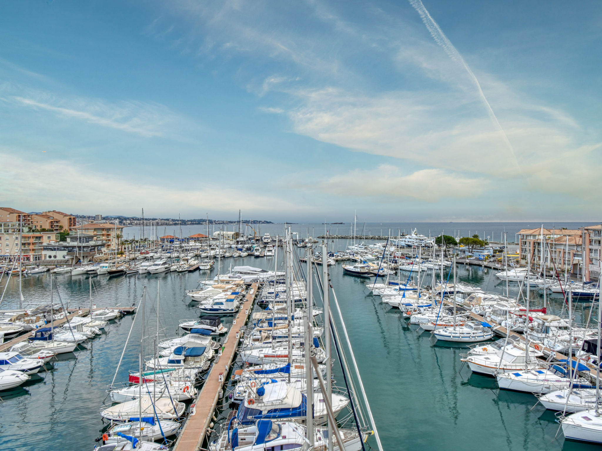  4-person apartment in the port of Fréjus