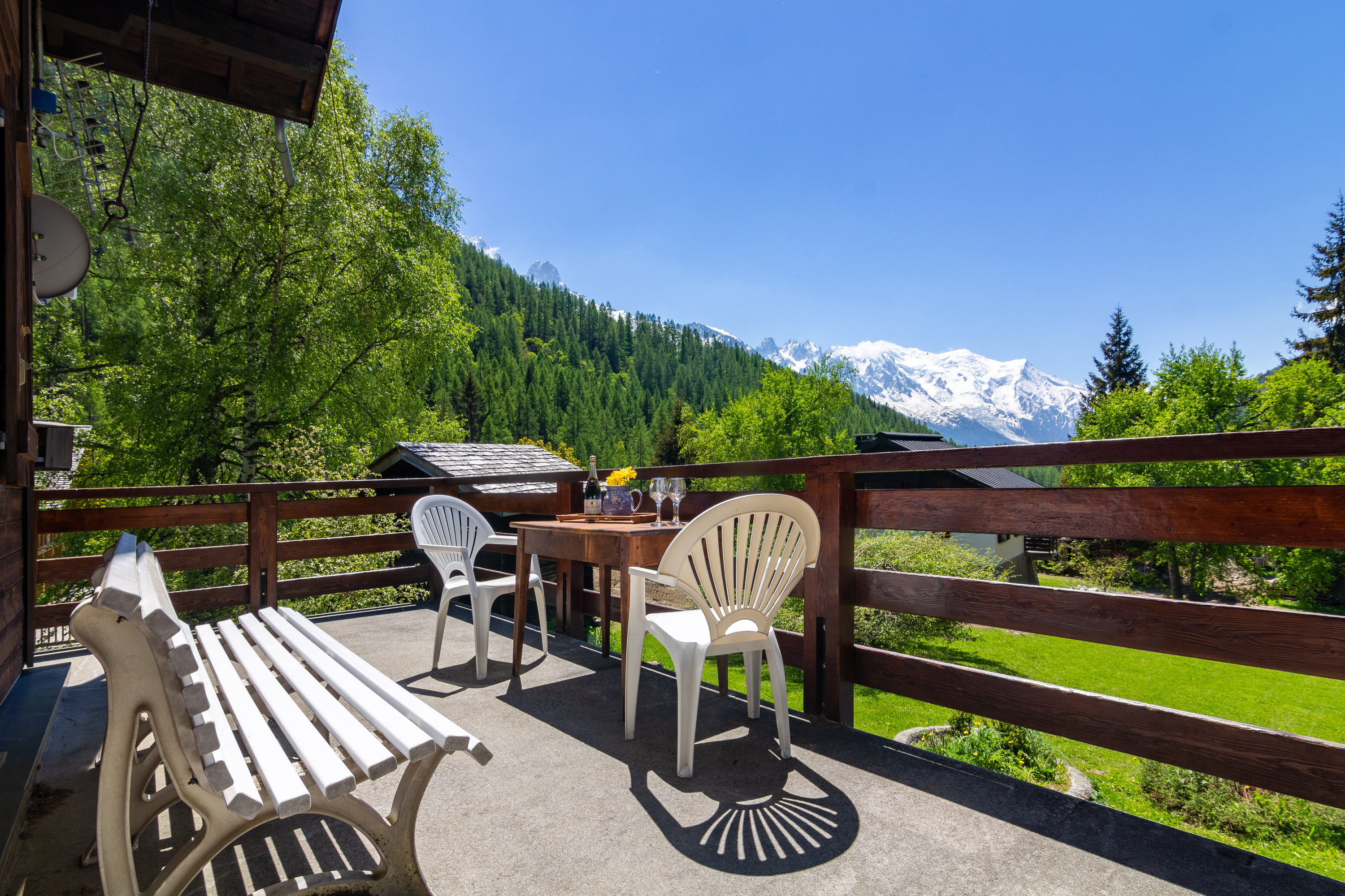 Group accommodation with beautiful view and sauna