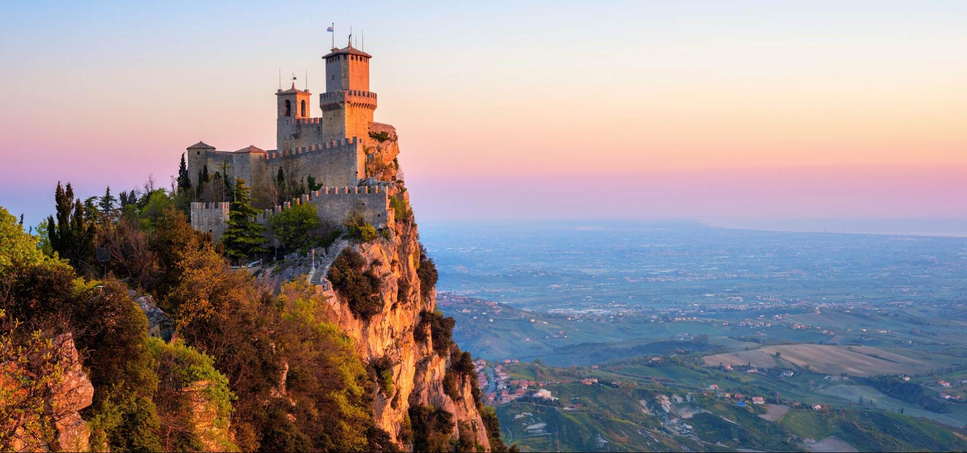 5-person glamping tent in San Marino
