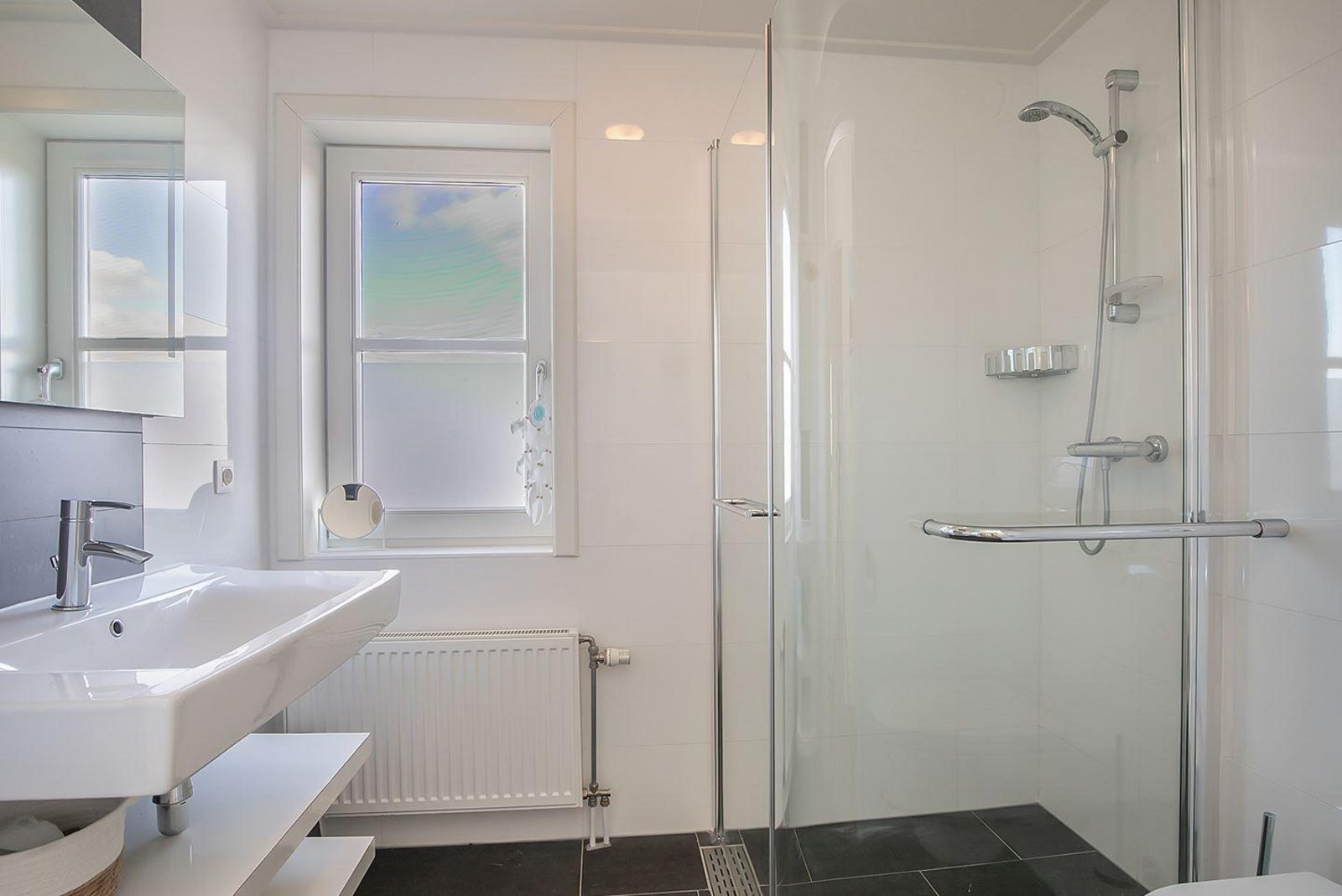 Einzigartige Ferienwohnung am Wasser (4p)