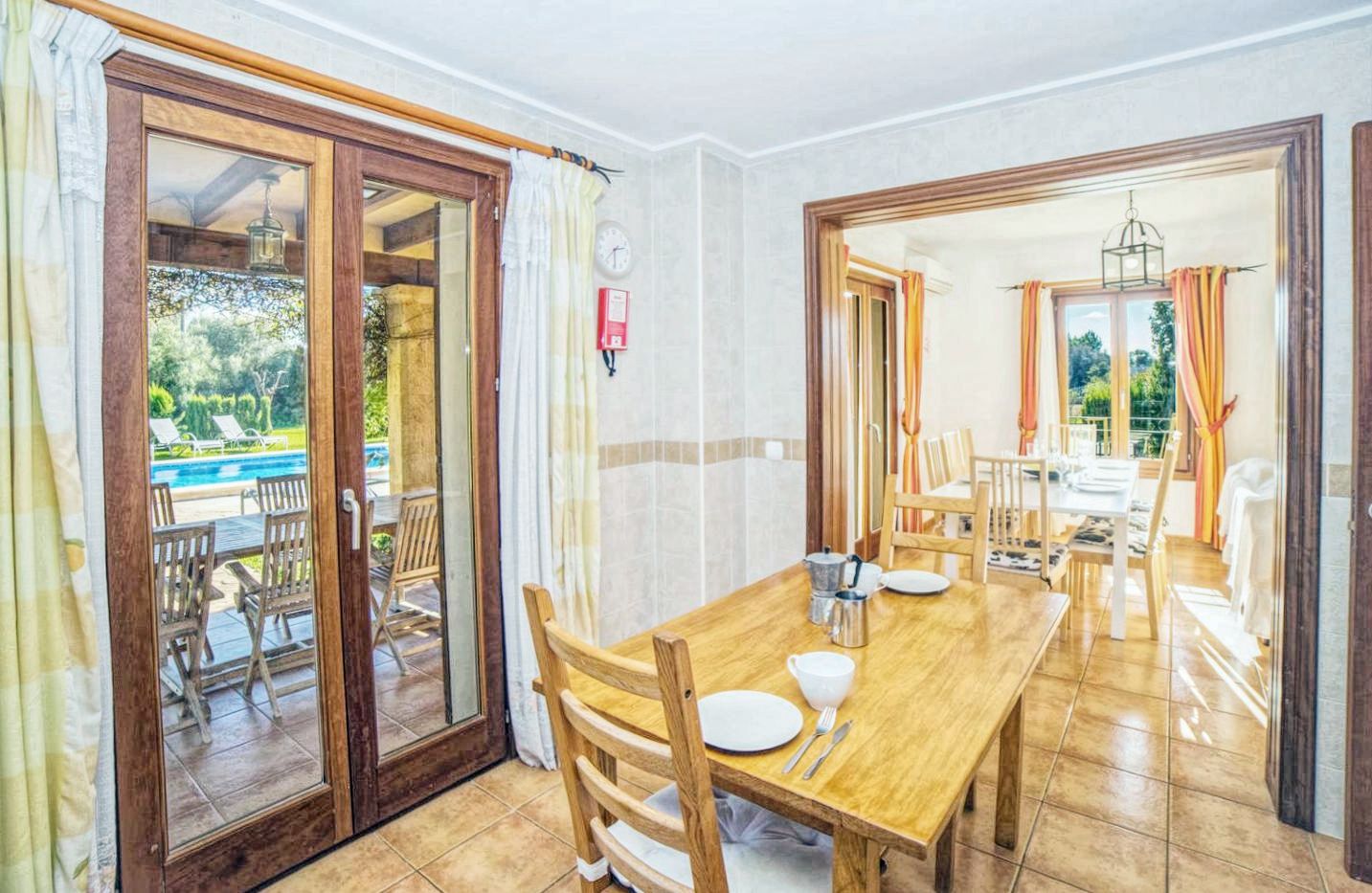Vakantiehuis met zwembad en overdekte veranda