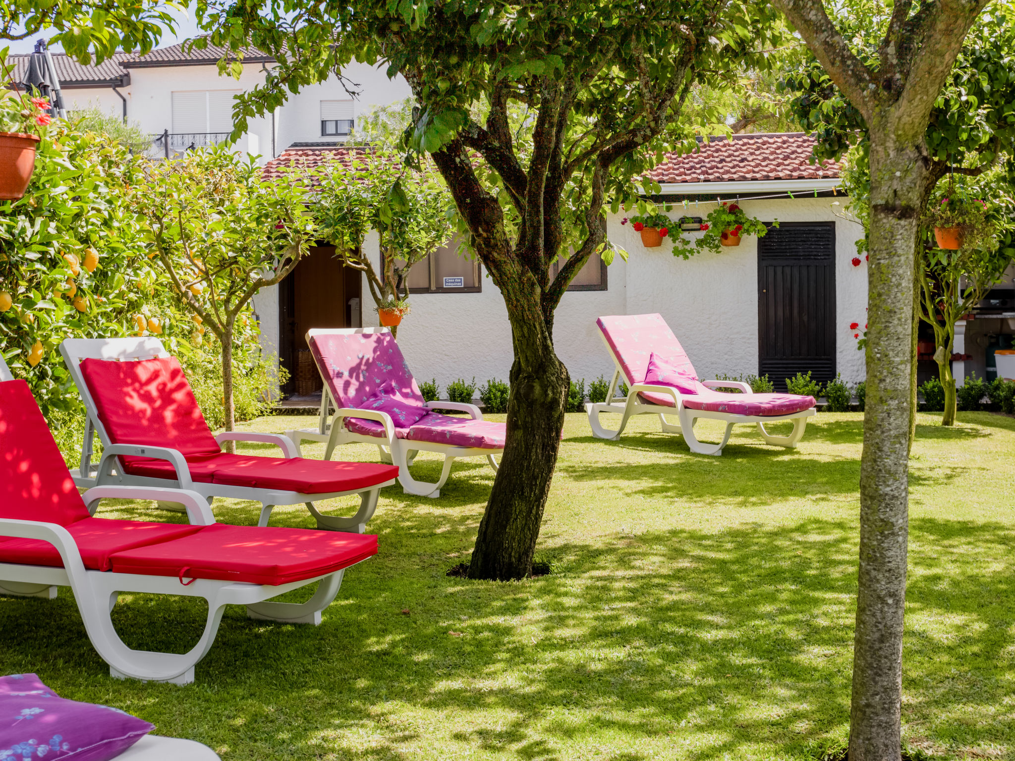 Logement de vacances près de la mer avec jardin à Fão