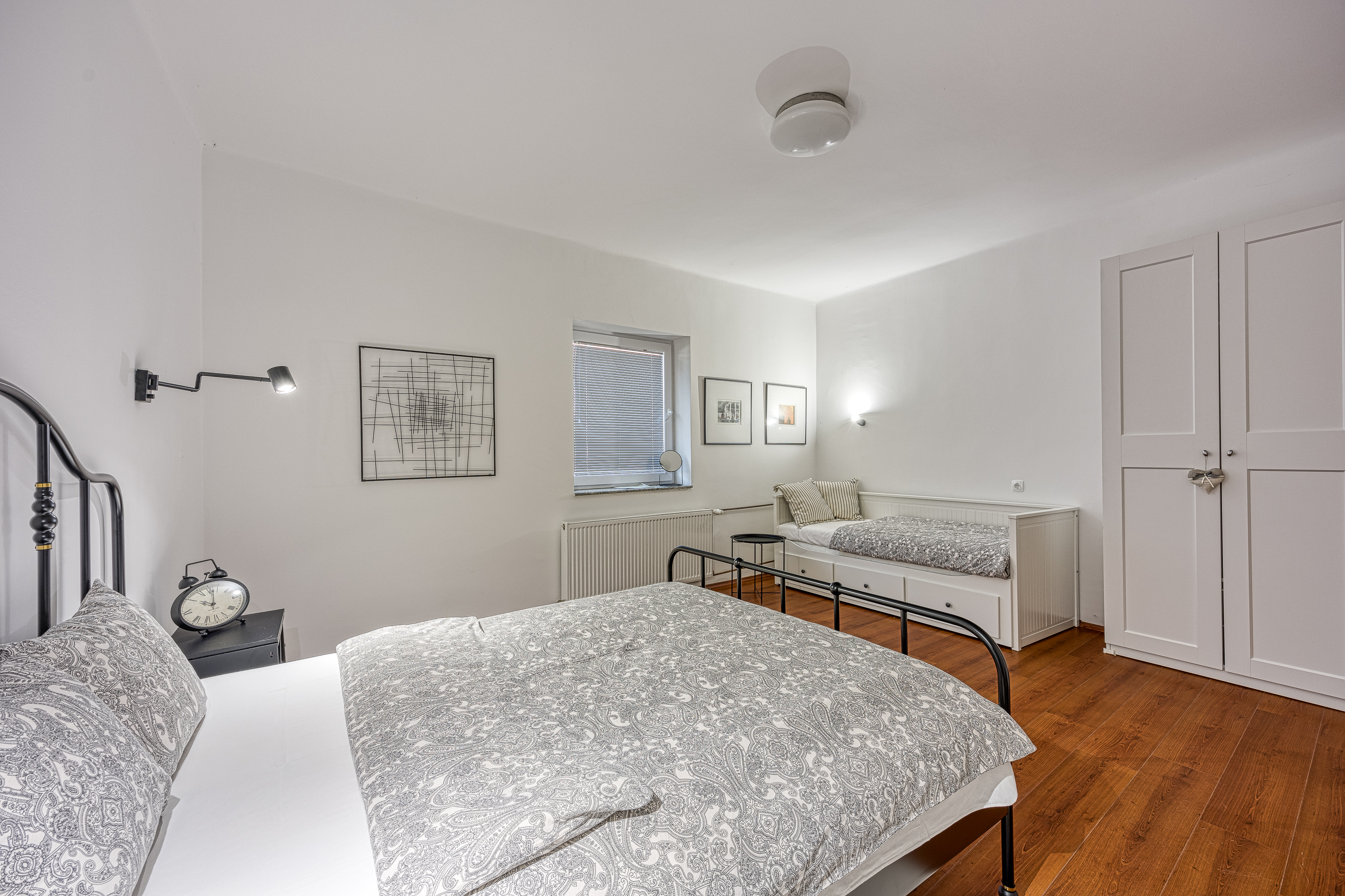 Grand logement de vacances avec sauna et bain à remous privés