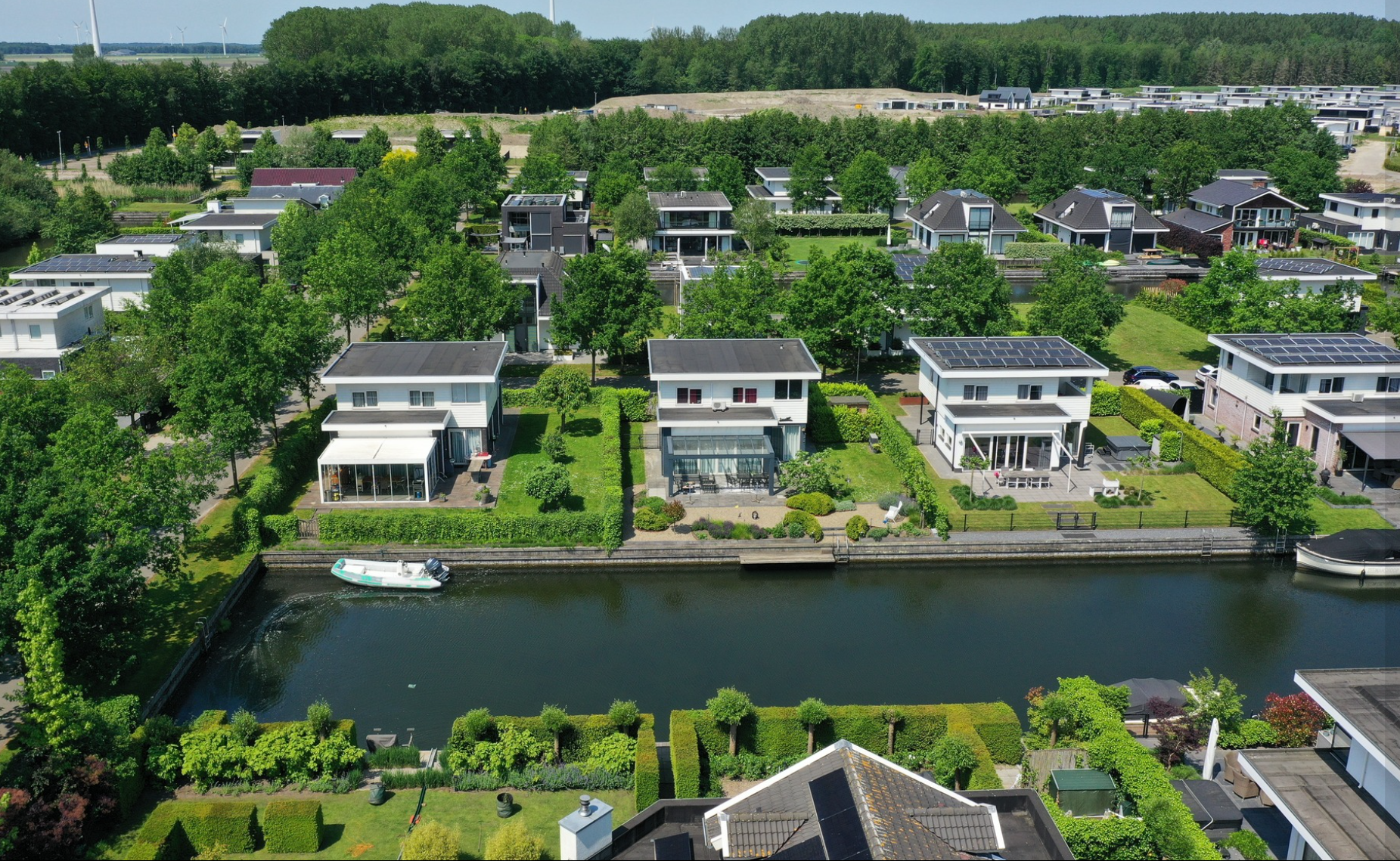 Villa de bien-être moderne et respectueuse des animaux