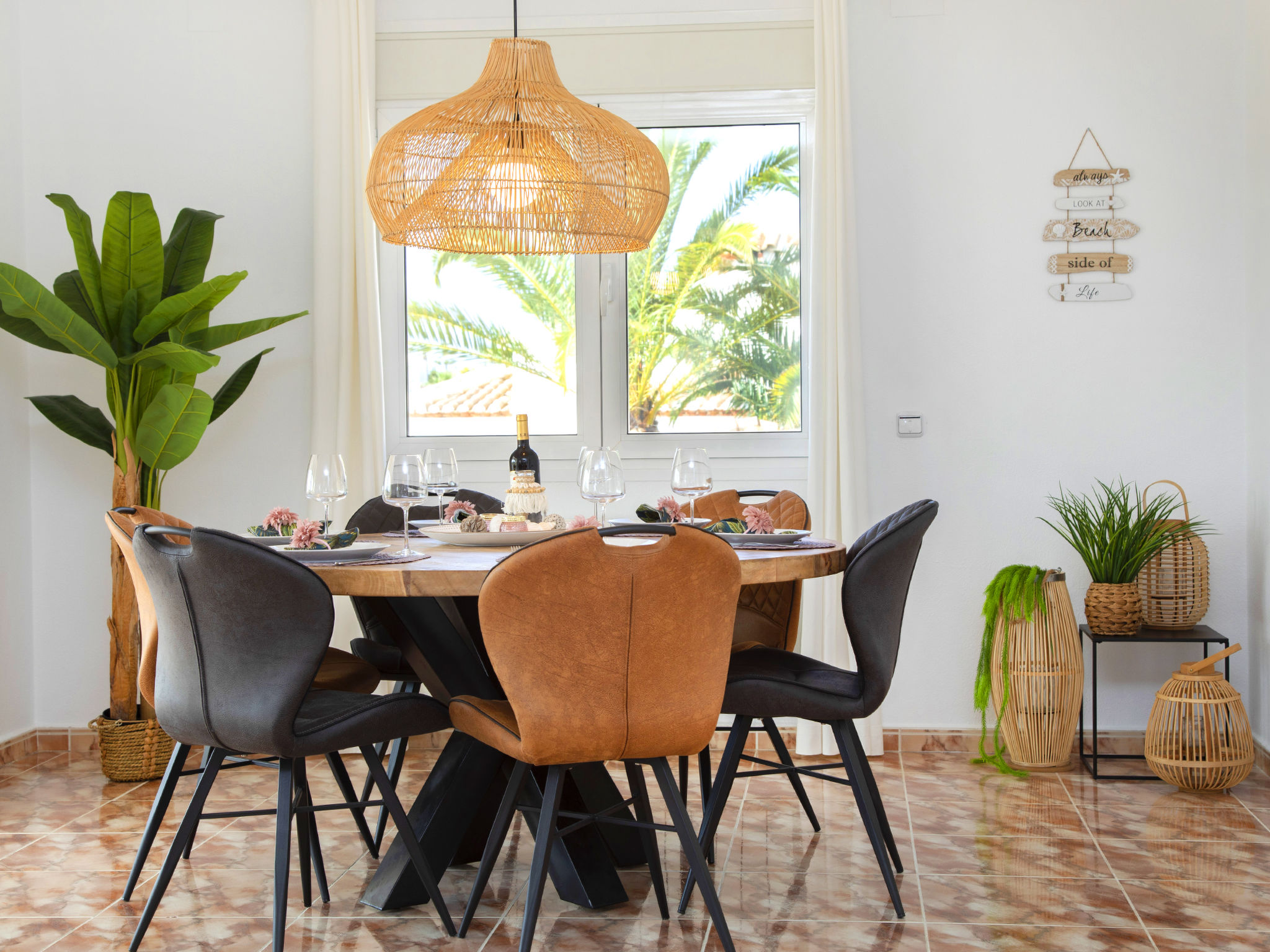 Holiday home for 10 on the Spanish coast