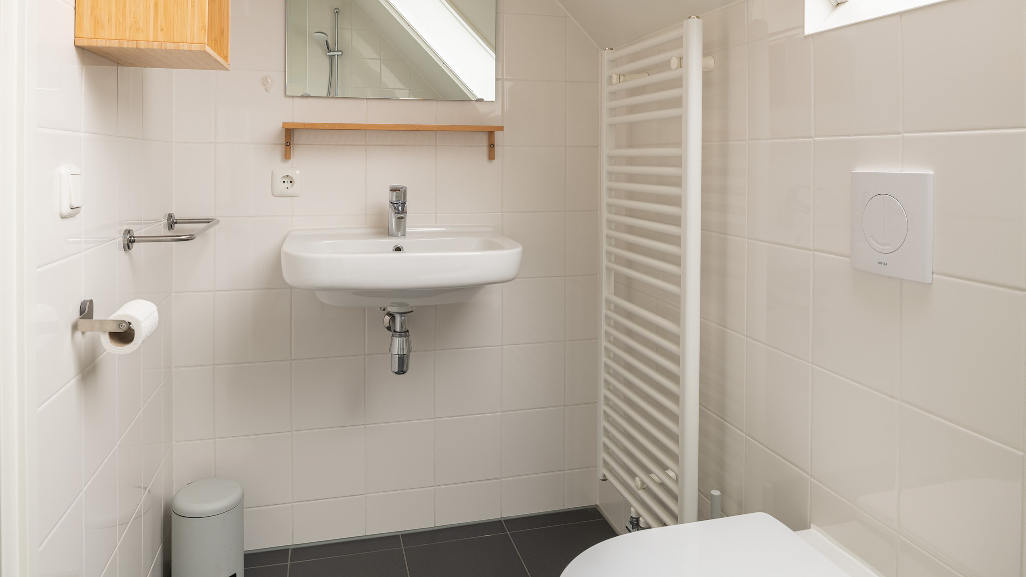 Holiday home on a watery park in Friesland