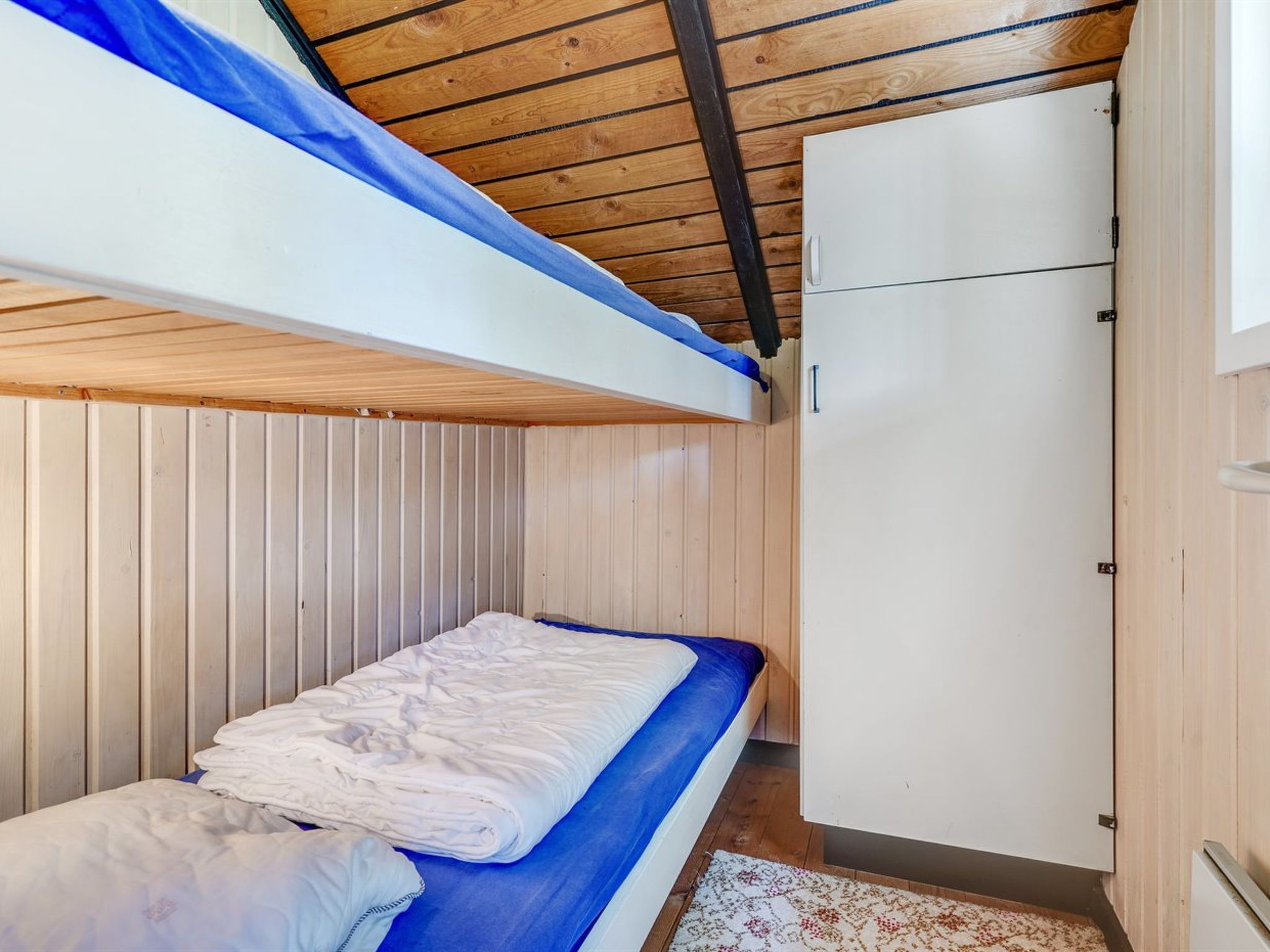 Charaktervolles Ferienhaus aus Holz (4p)