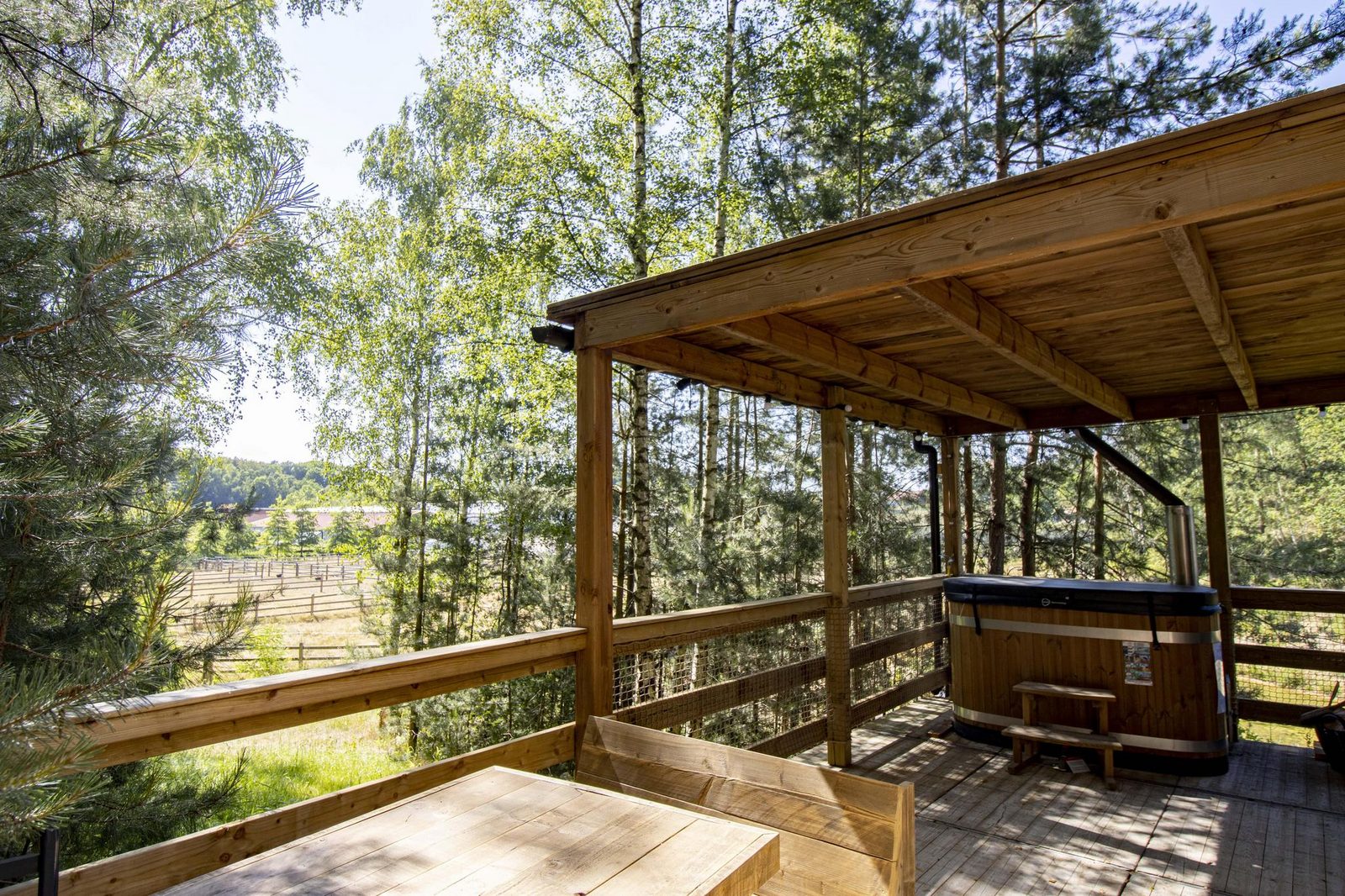 Einzigartige Waldhütte mit privatem Whirlpool