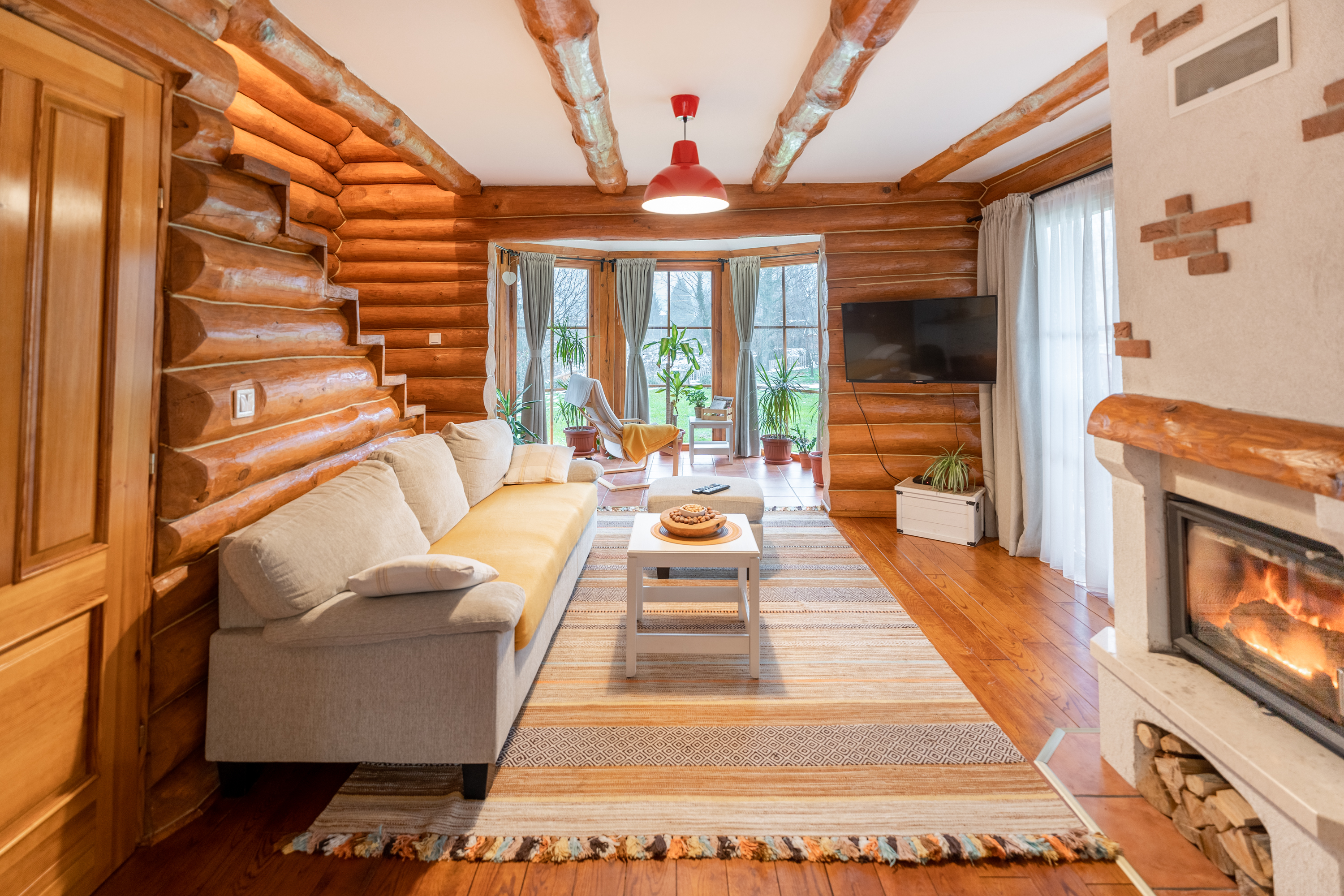 Wooden holiday home with large garden