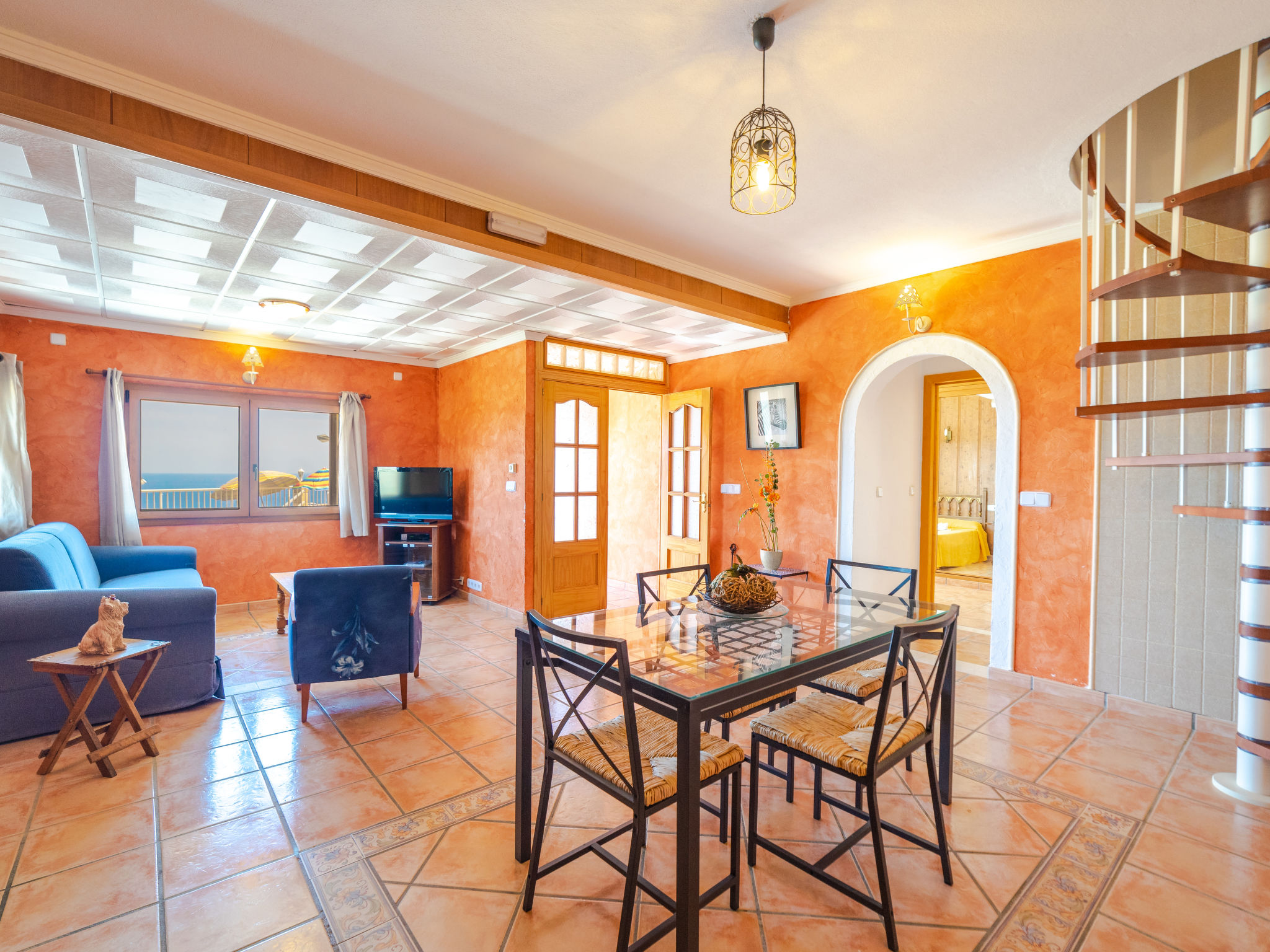 House 10 people with swimming pool