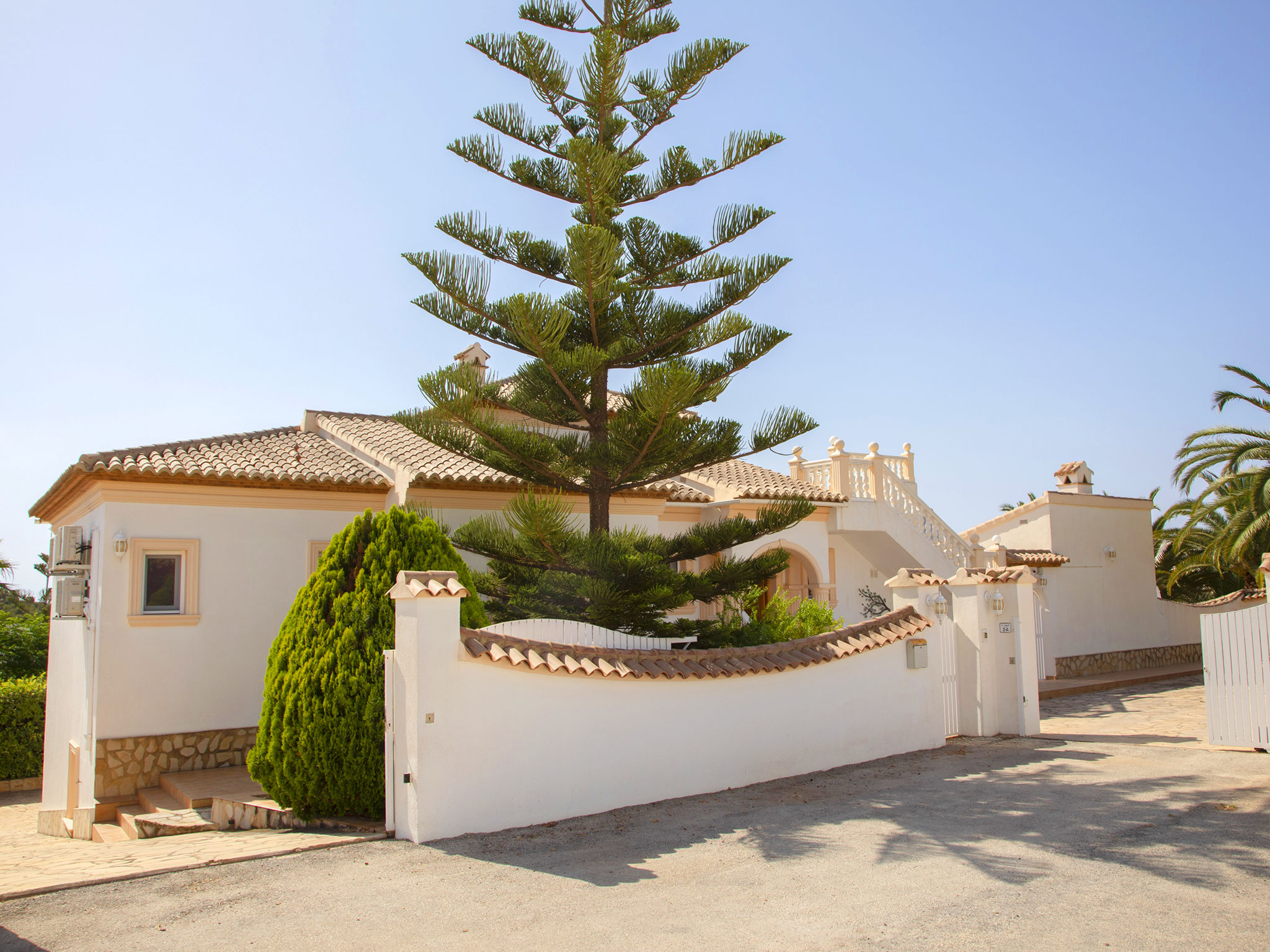 Holiday home for 10 on the Spanish coast