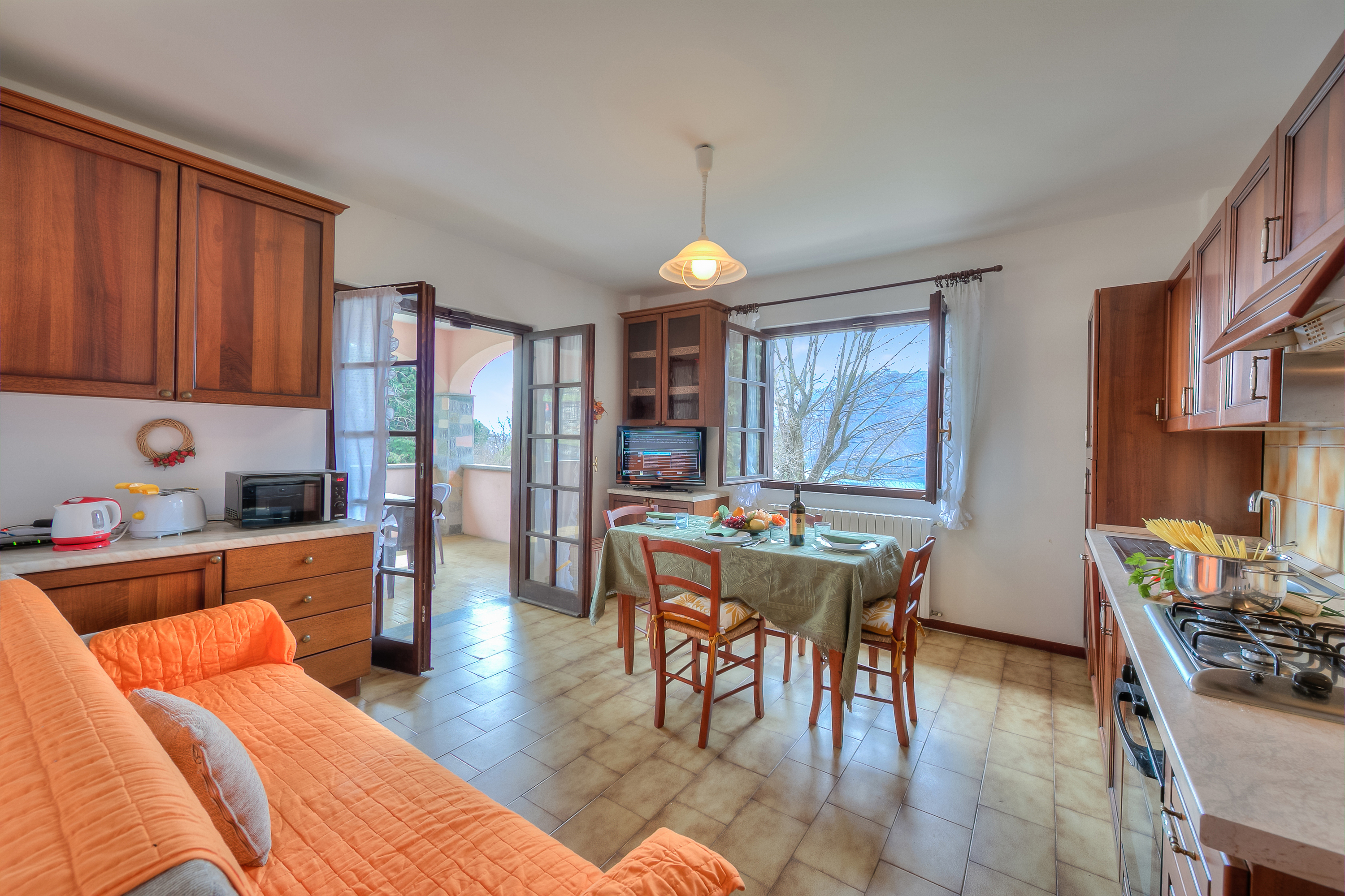 Appartement met veranda en tuin