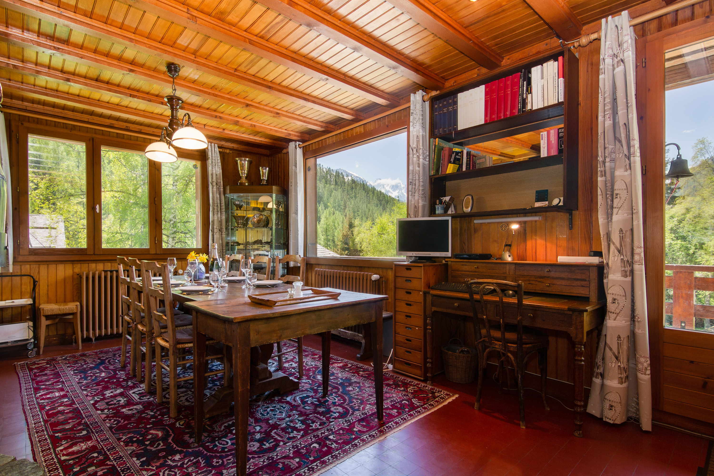 Group accommodation with beautiful view and sauna