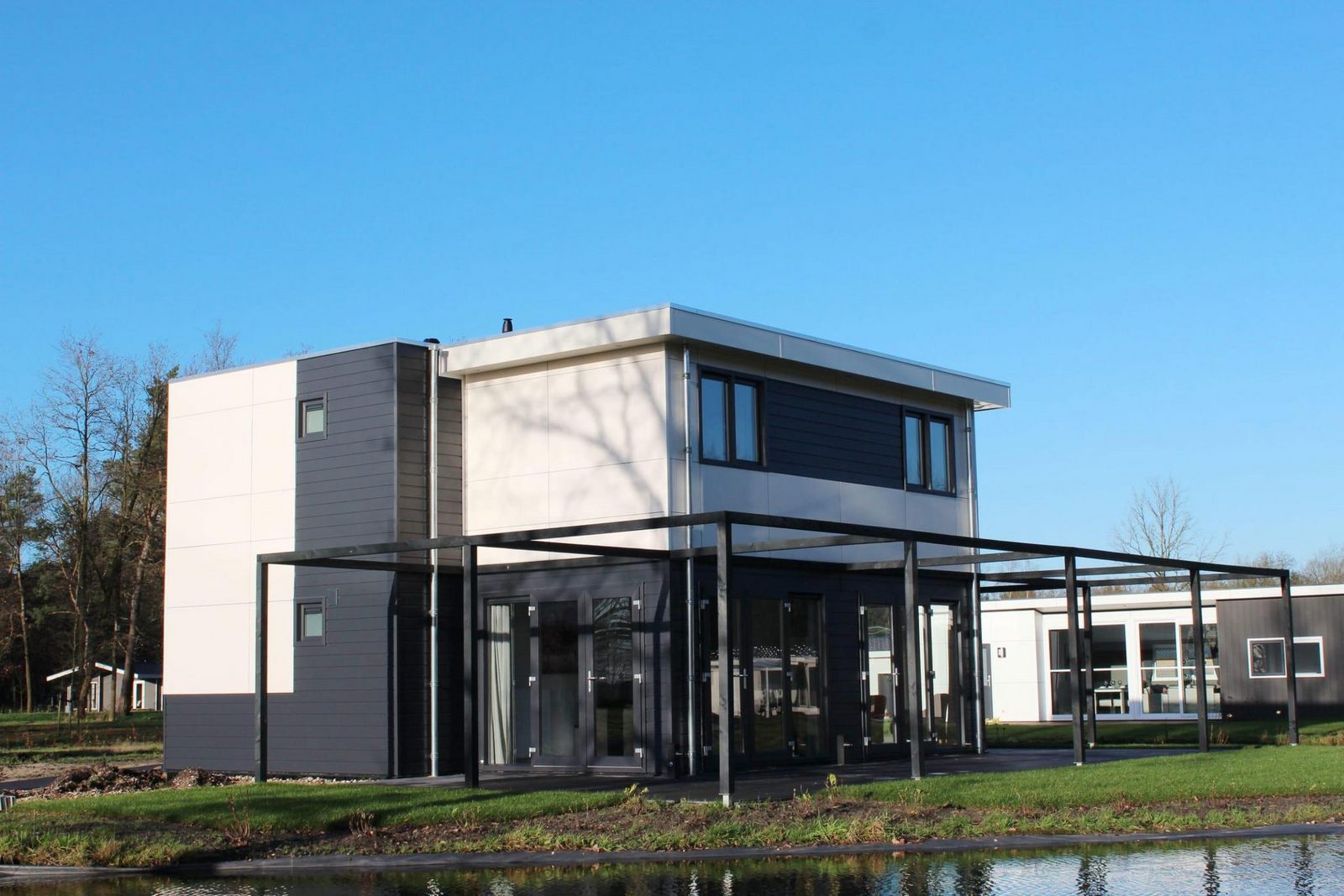 10-persoons verblijf vlakbij het water