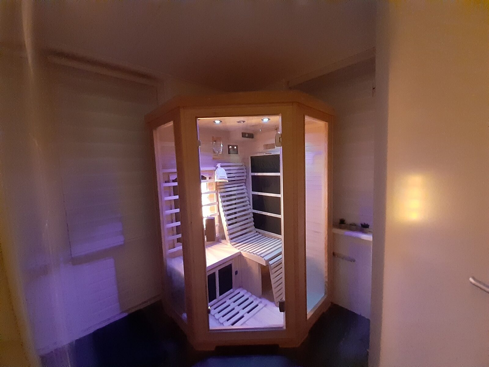 Waterfront holiday home with infrared sauna