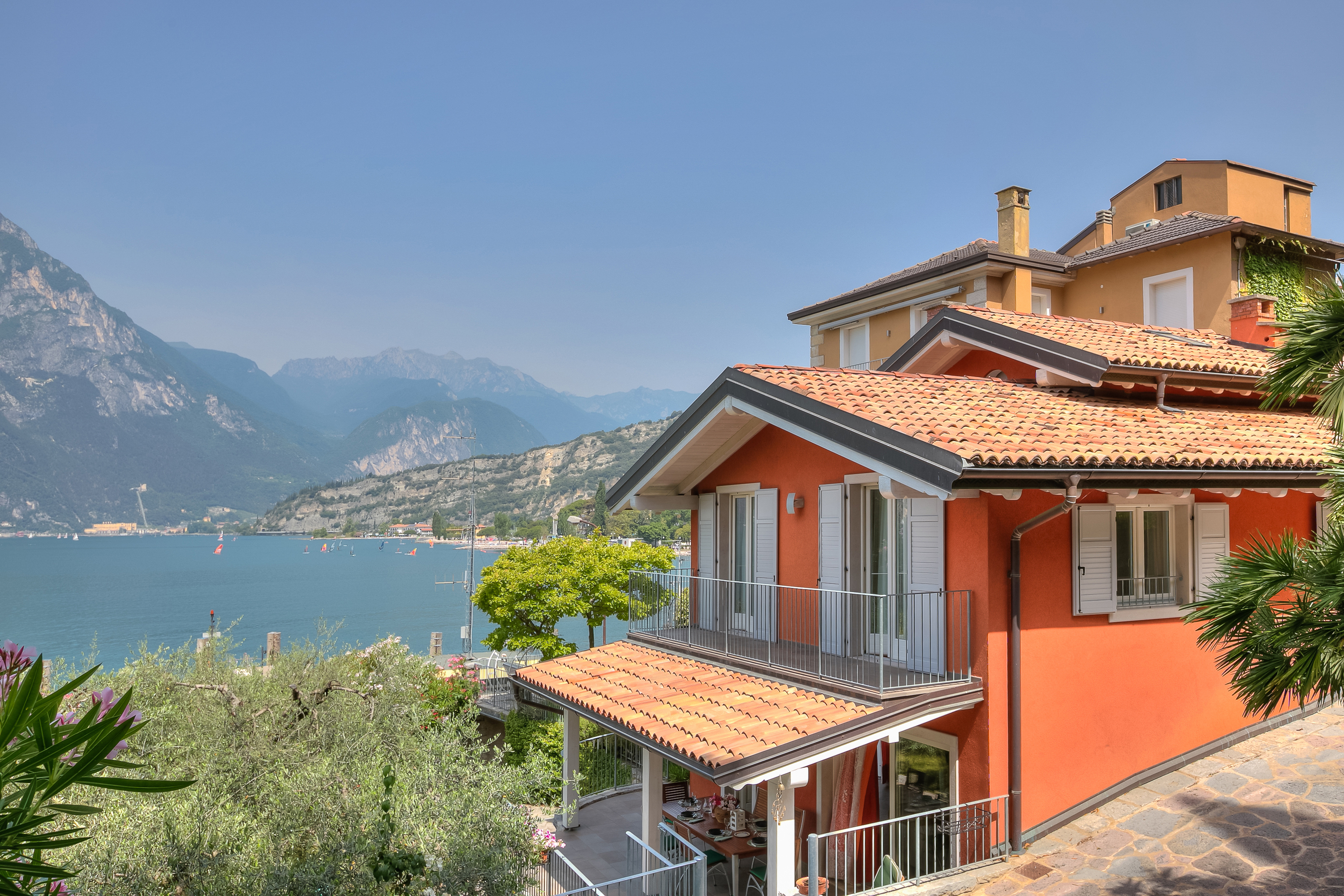 Logement de vacances situé au bord d'un lac