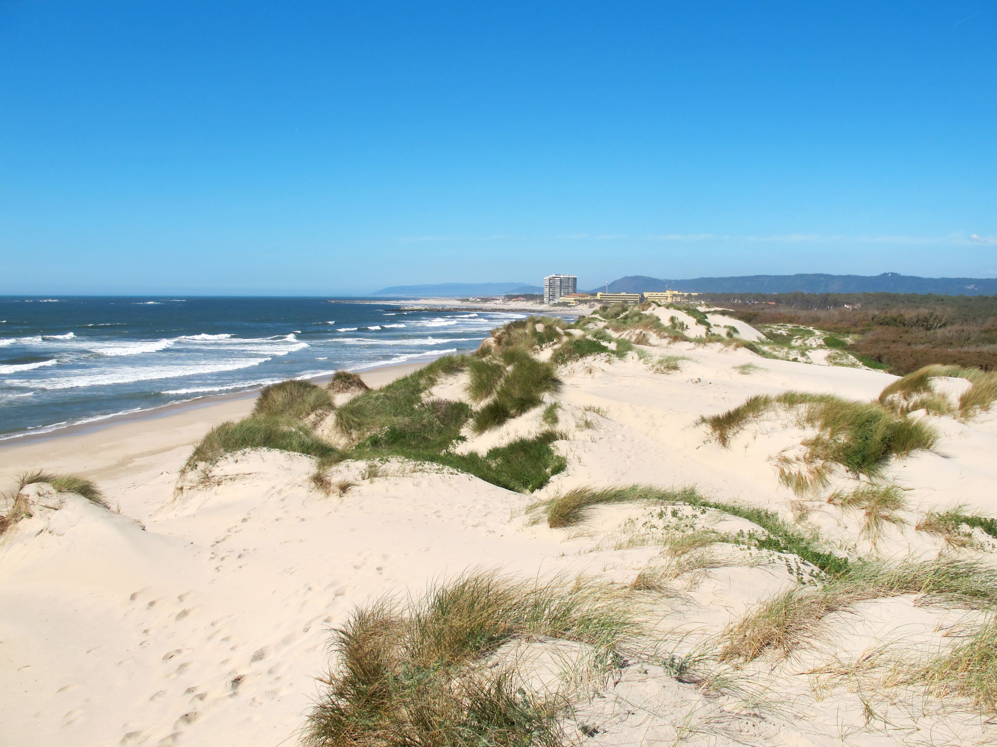 Logement de vacances près de la mer avec jardin à Fão