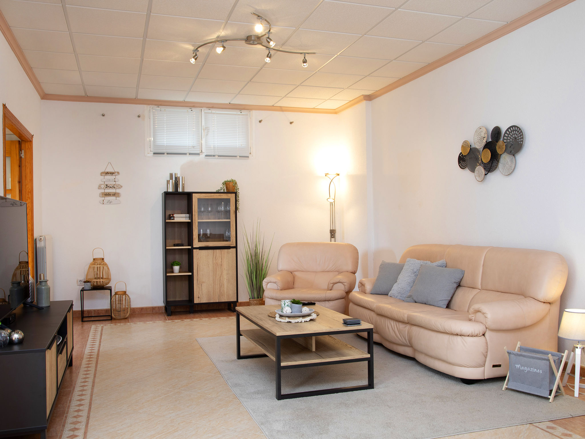 Holiday home for 10 on the Spanish coast