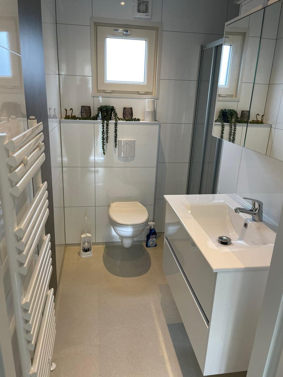 Vakantiehuisje aan het water (4p)